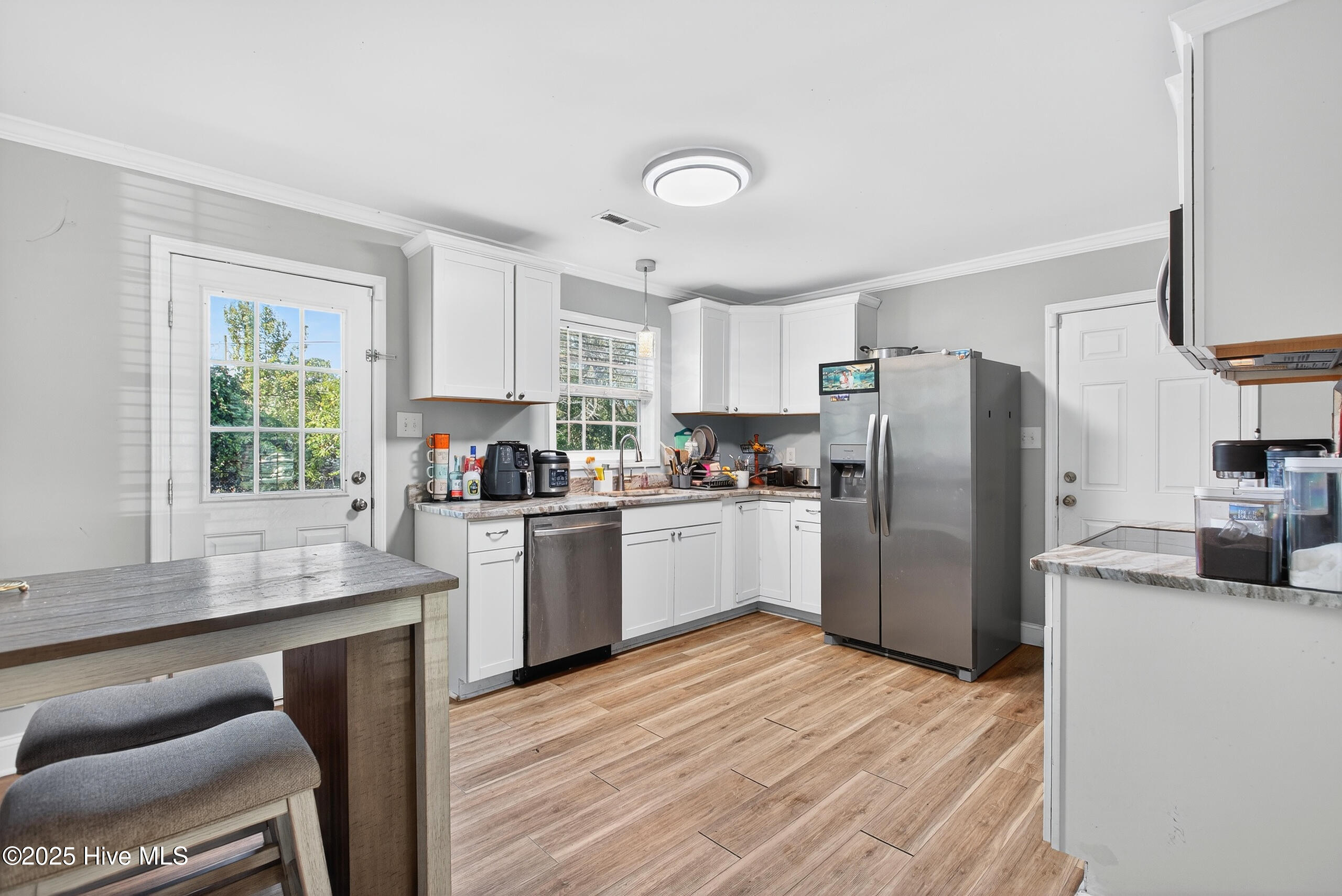 218 Forest View 