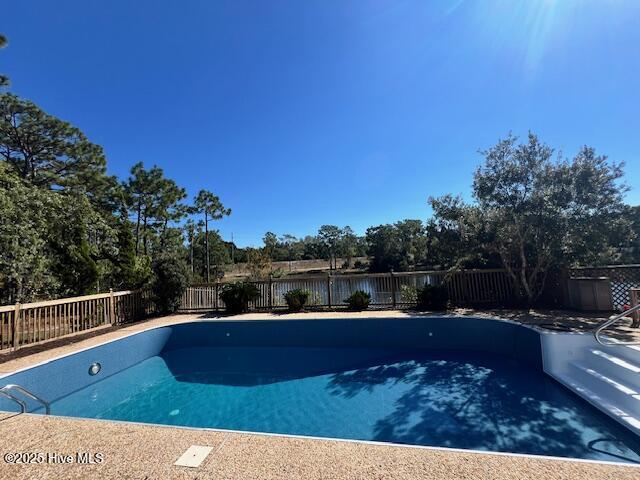 100536275 | Photo 47