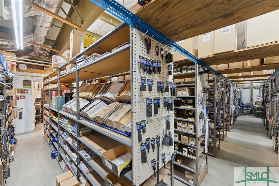 1564 Dean Forest Road, Savannah, GA, 31408