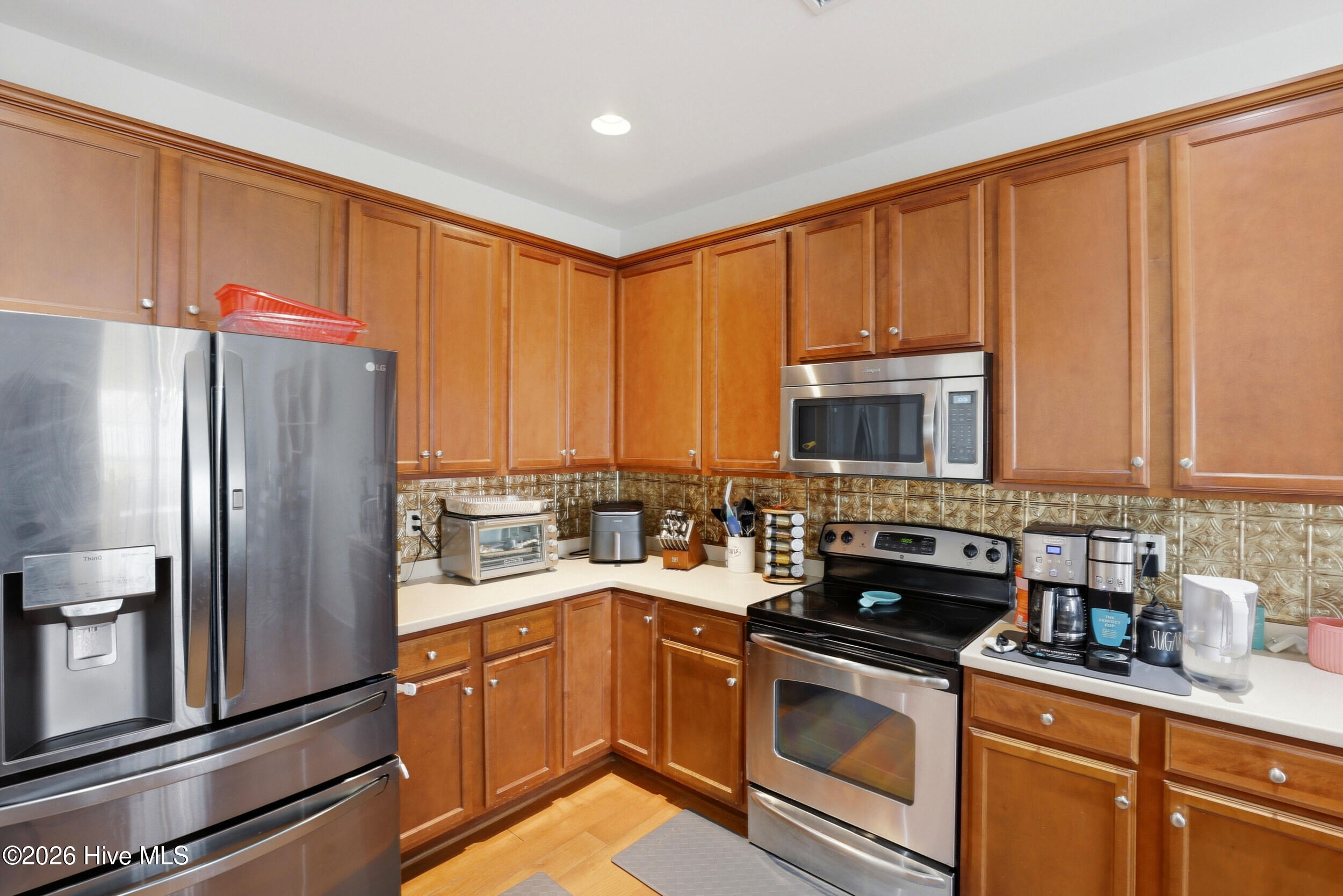 100557716 | Photo 10