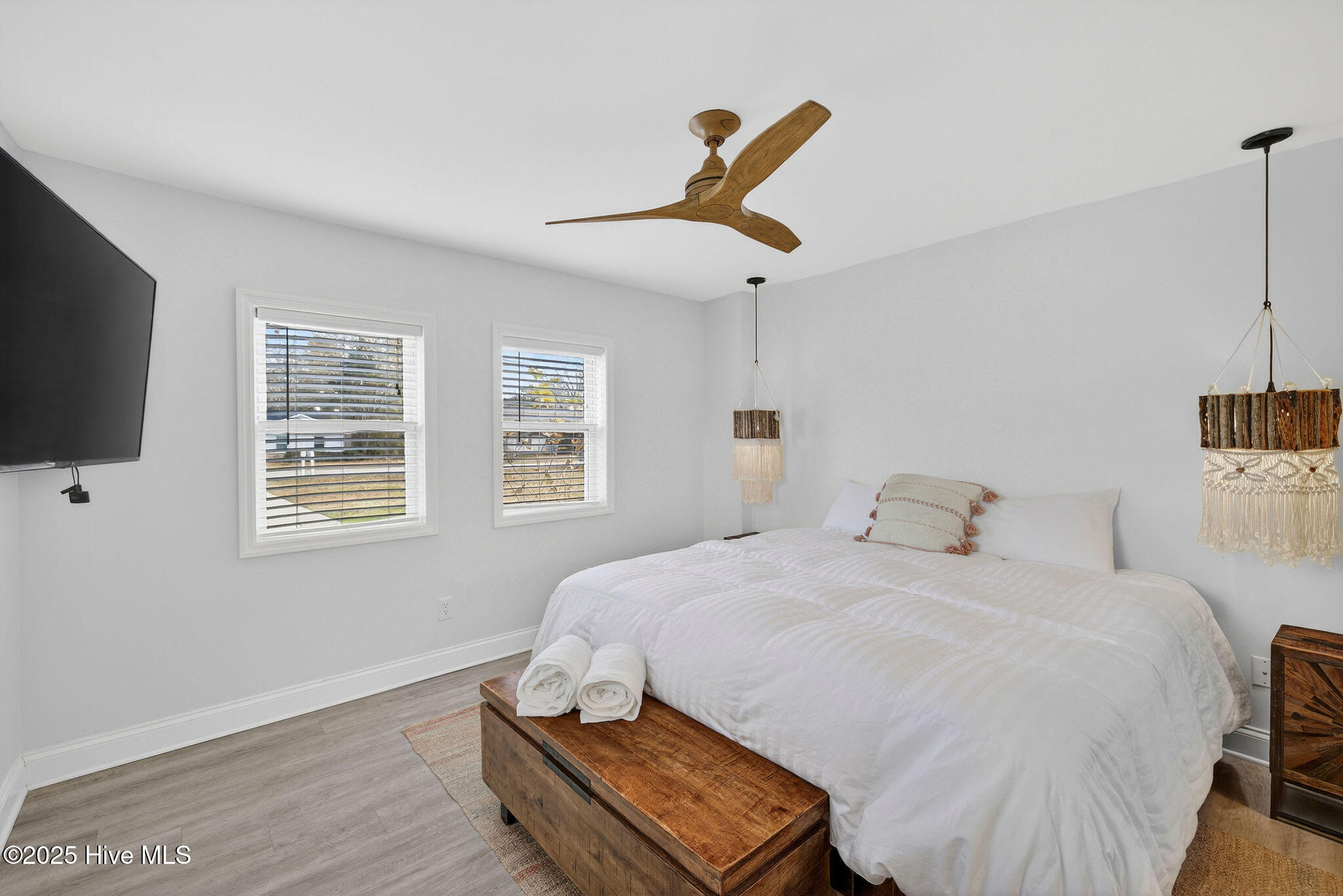 100544240 | Photo 16