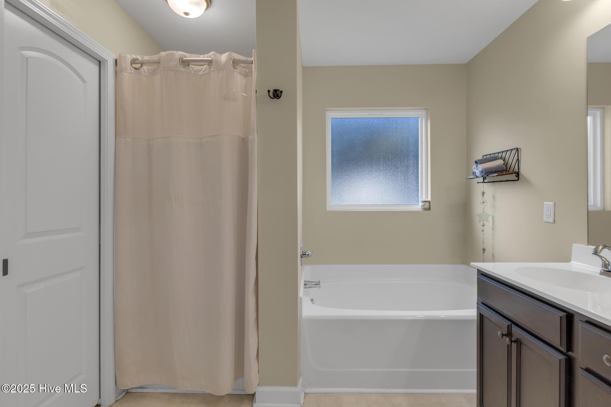203 Pegasus Place S, Jacksonville, NC 28540 – photo 20: 425A3446