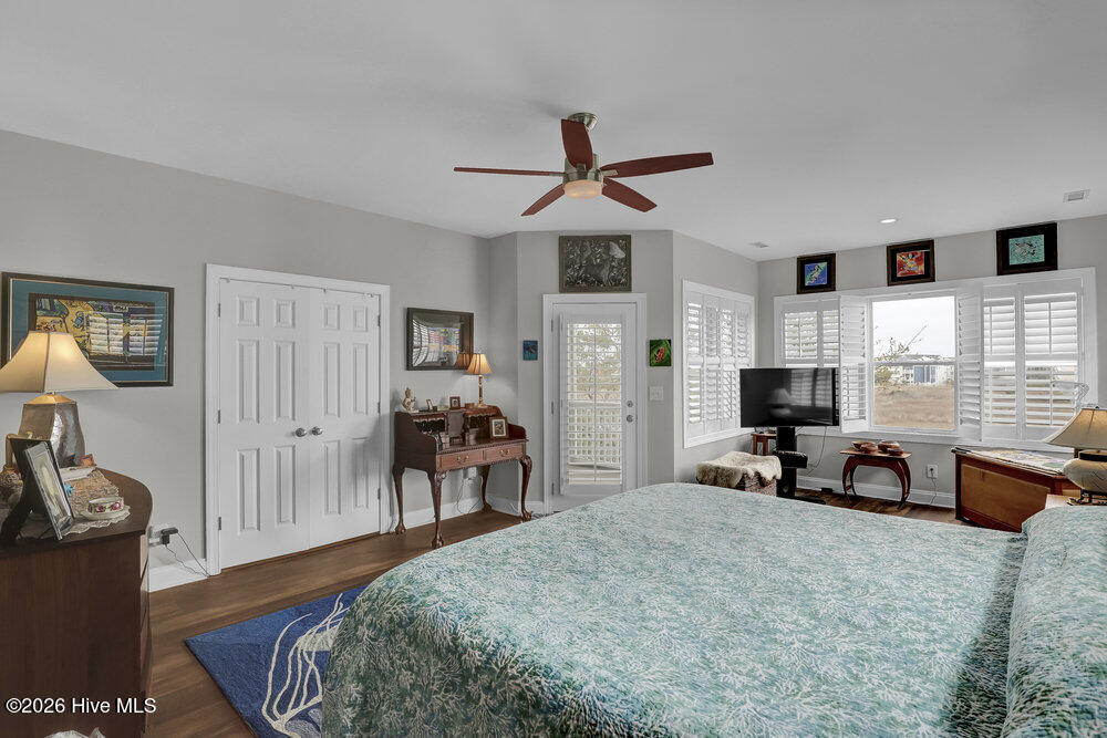 100562970 | Photo 34