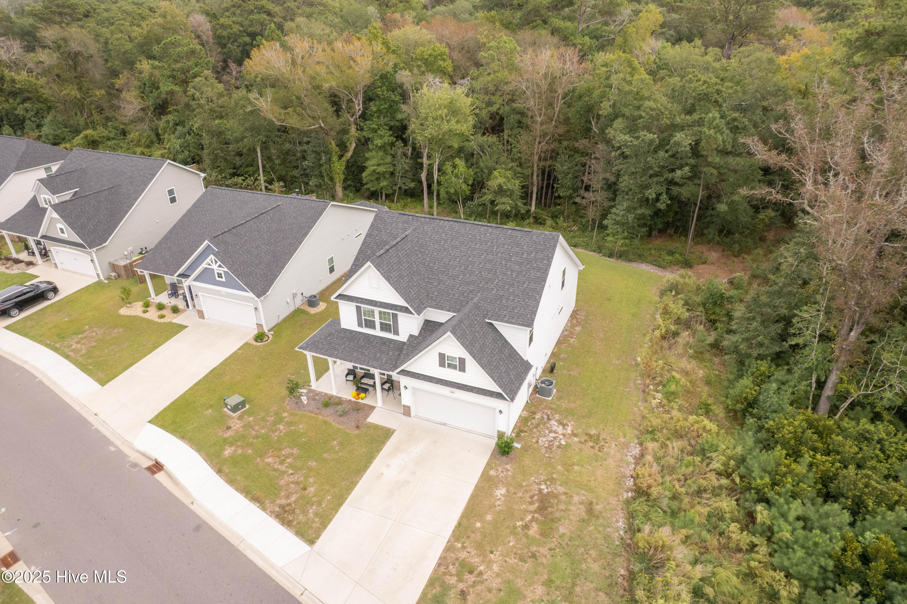 100535849 | Photo 30