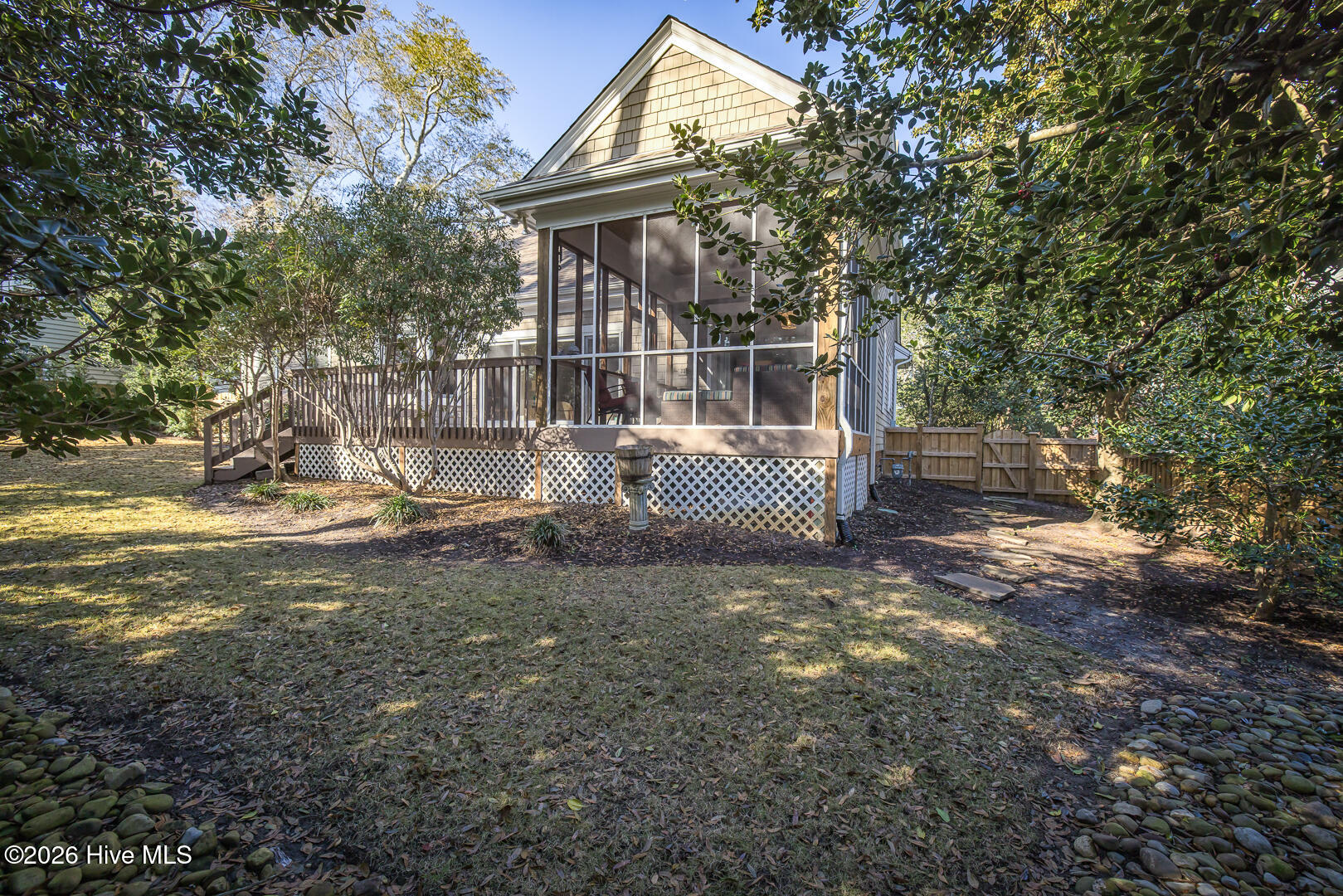 100550296 | Photo 65