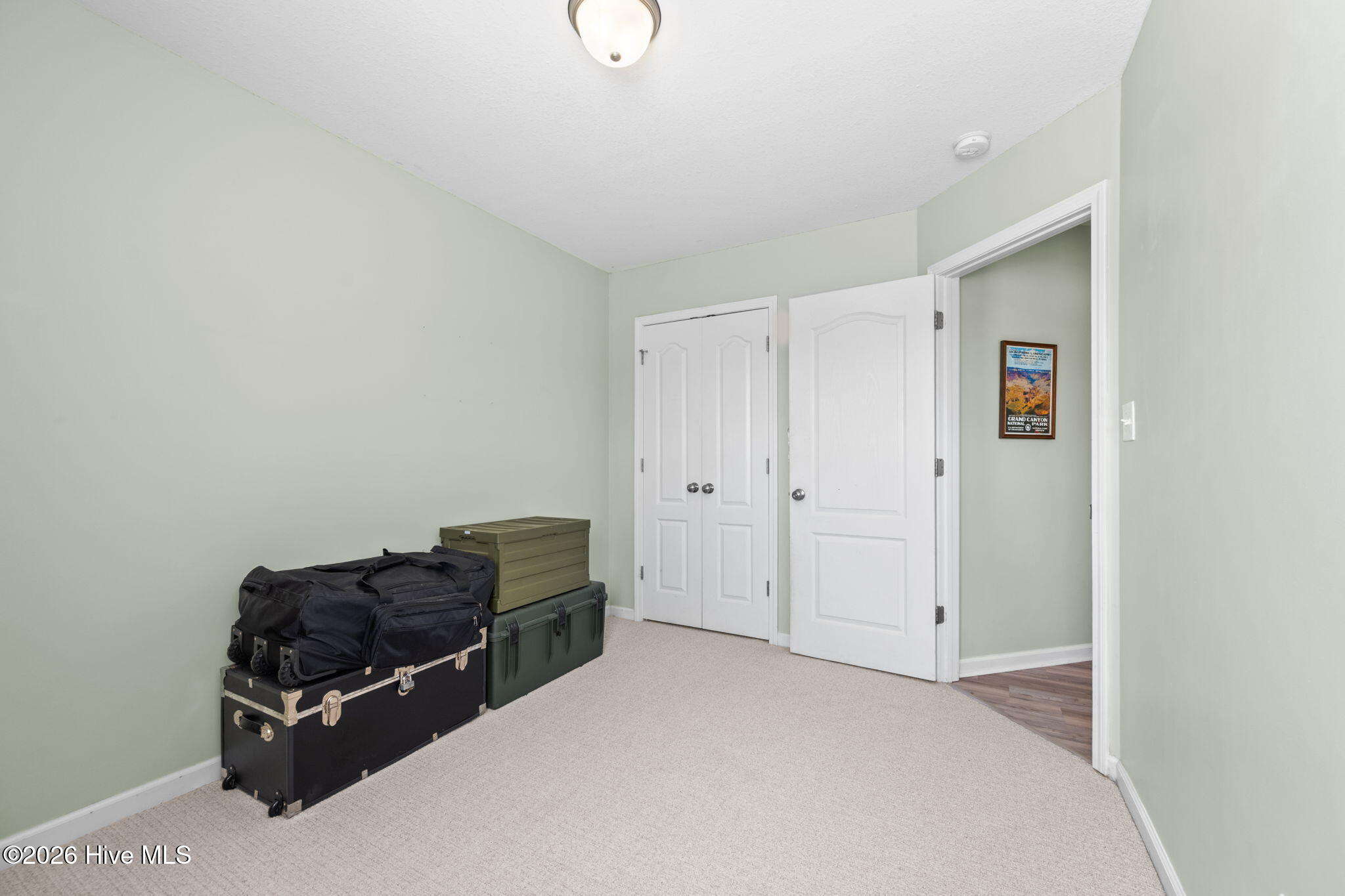 100557328 | Photo 21