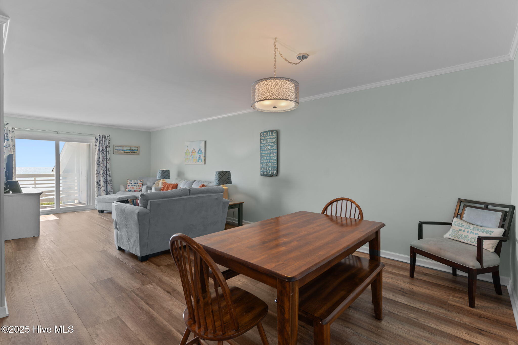 100530762 | Photo 12