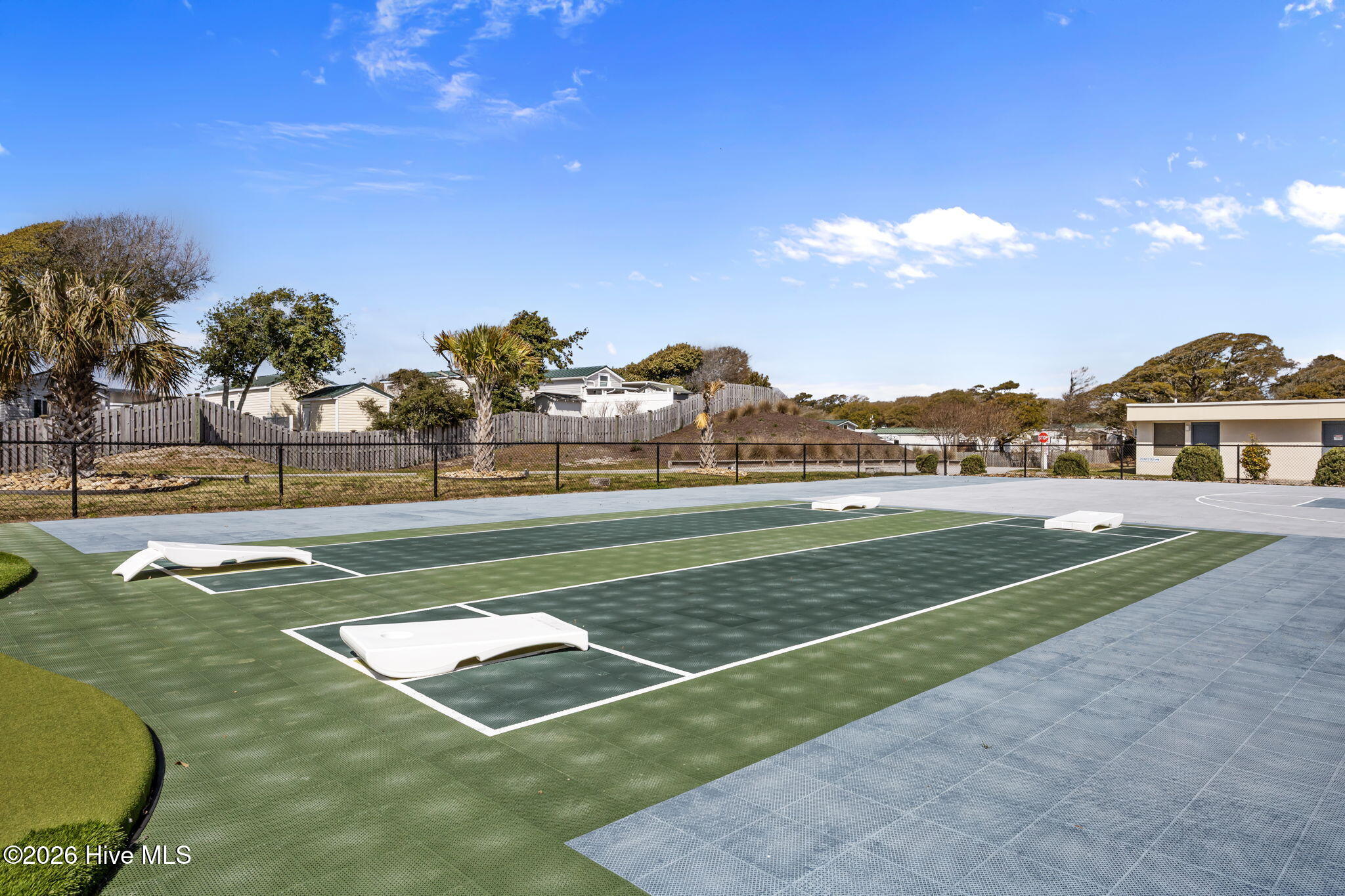 100564377 | Photo 19