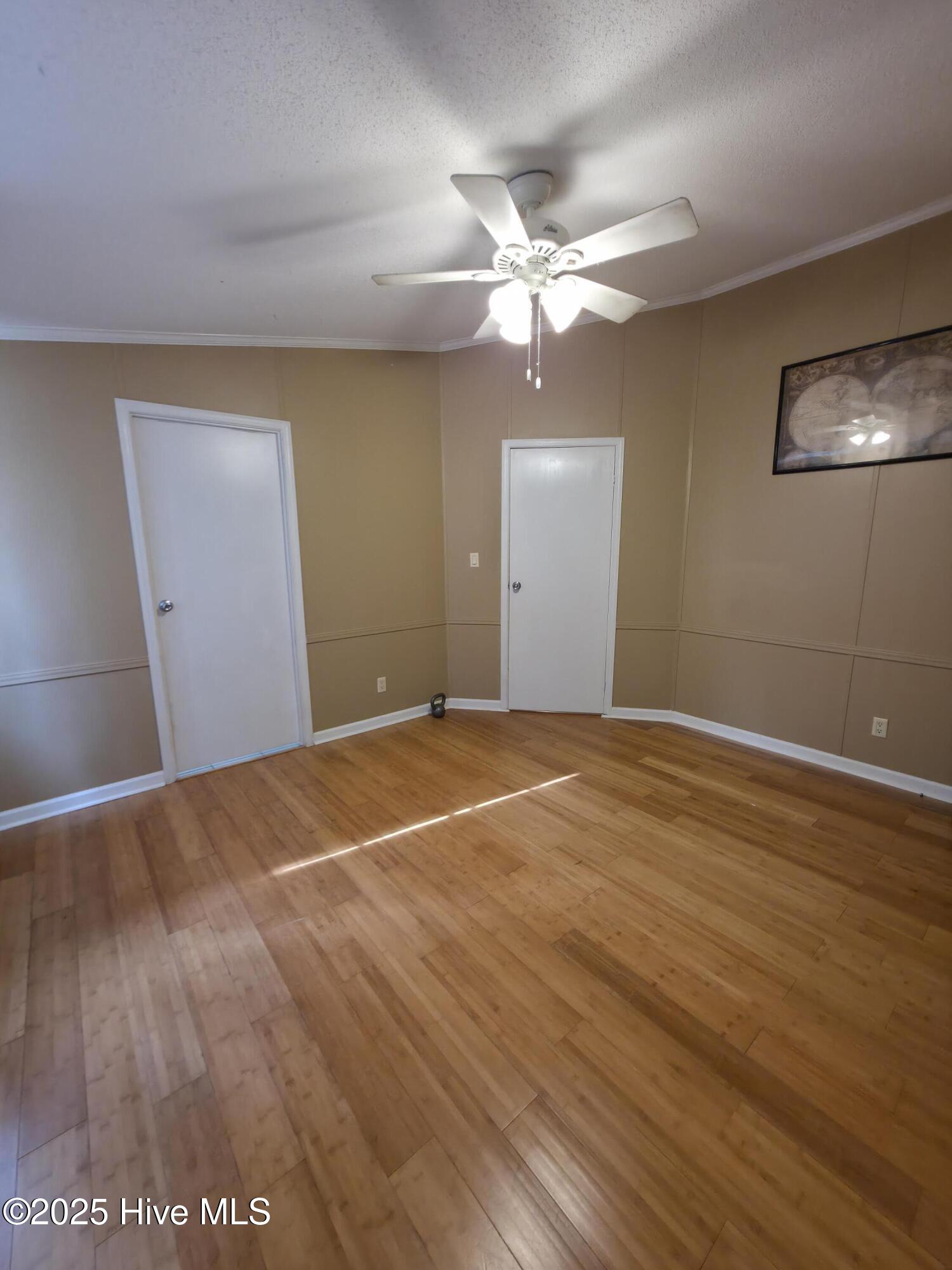 100543220 | Photo 12