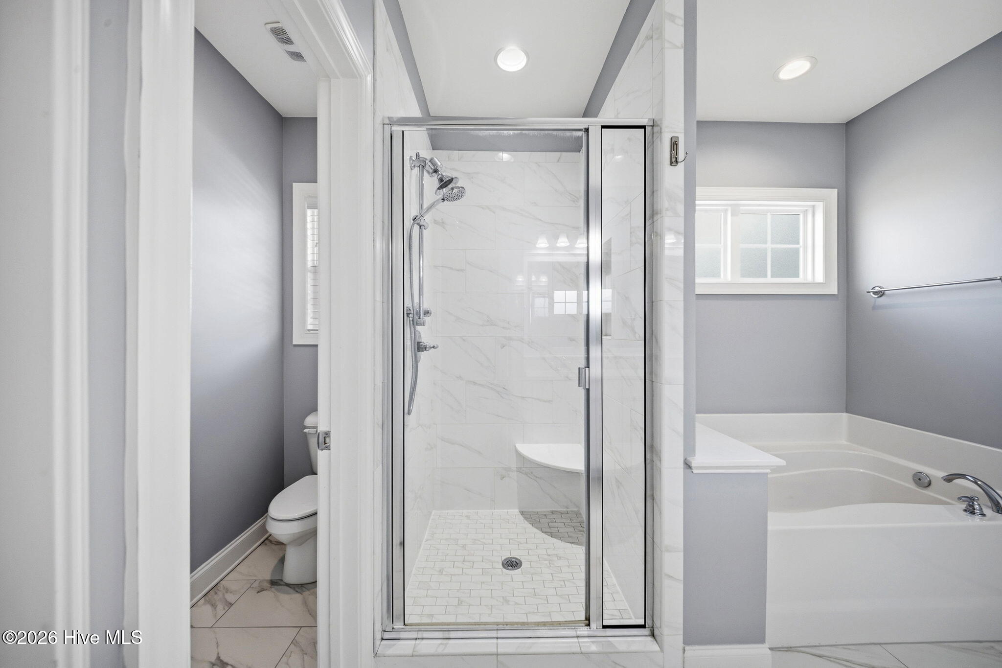 100560908 | Photo 31