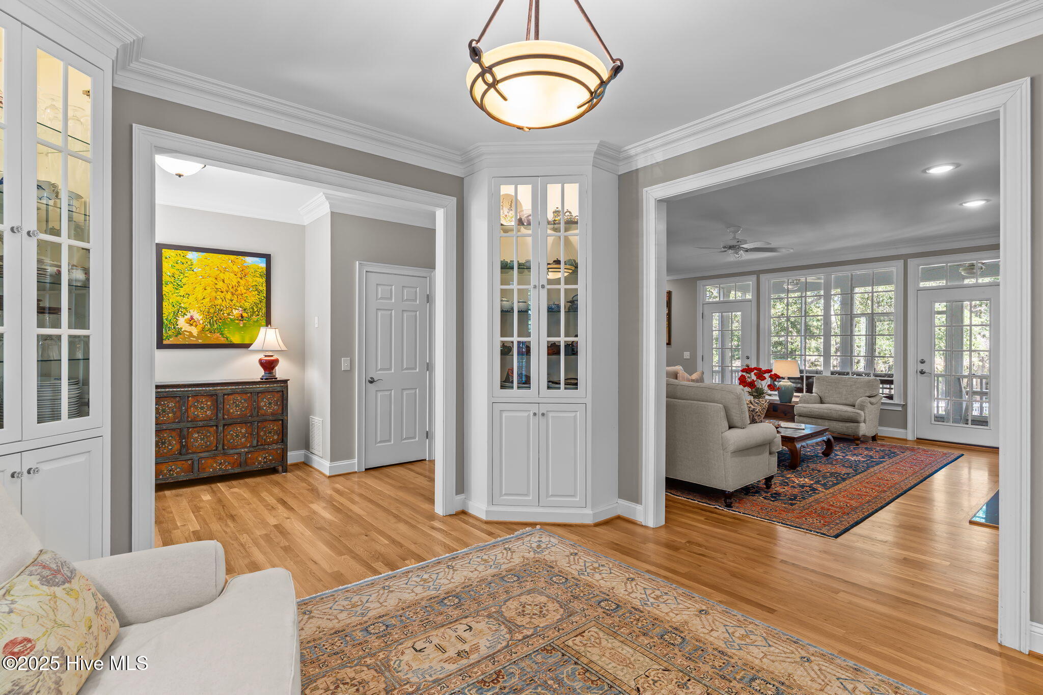 100538166 | Photo 10