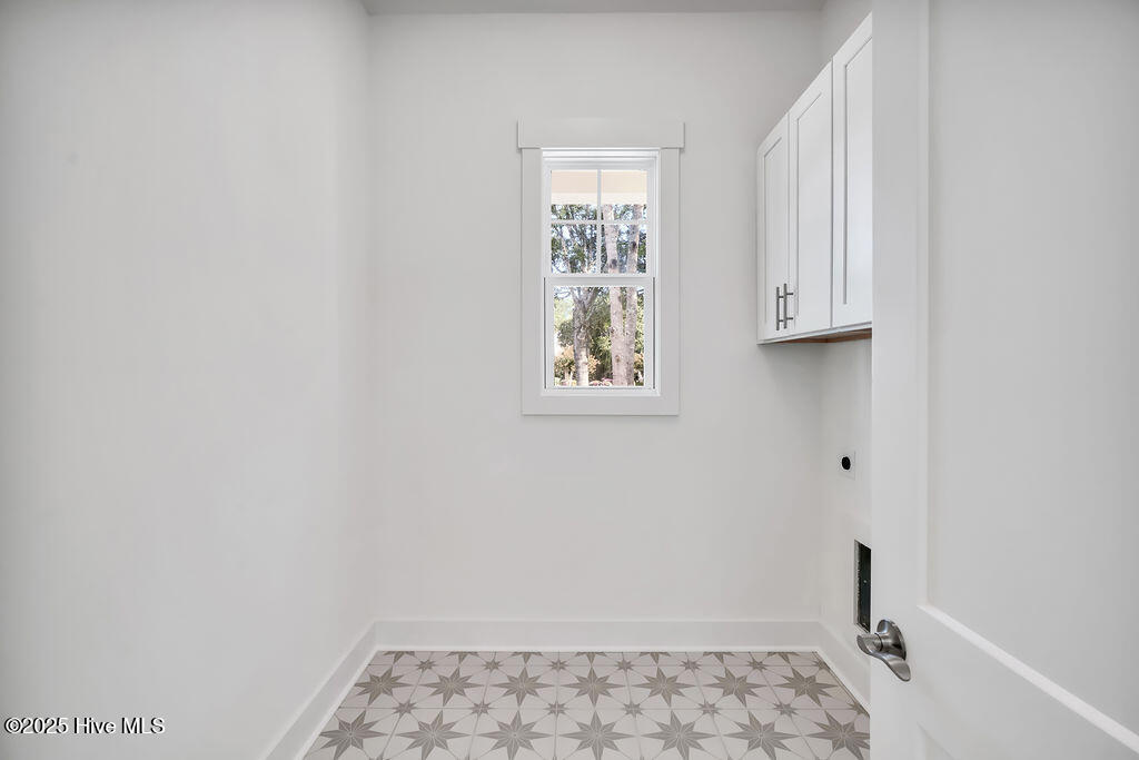 100516438 | Photo 38