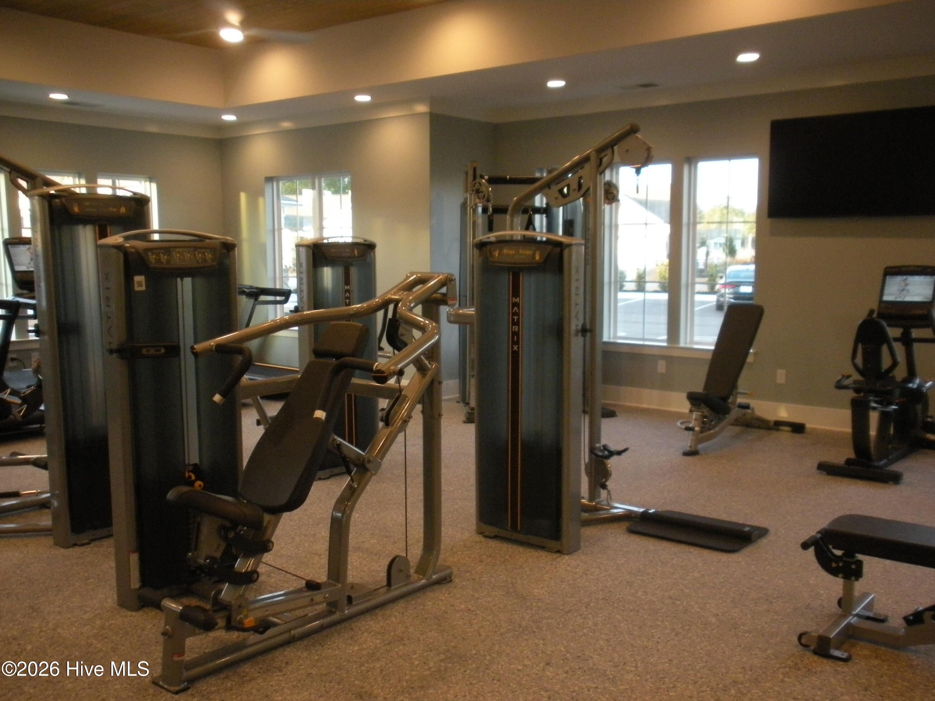 100548269 | Photo 27