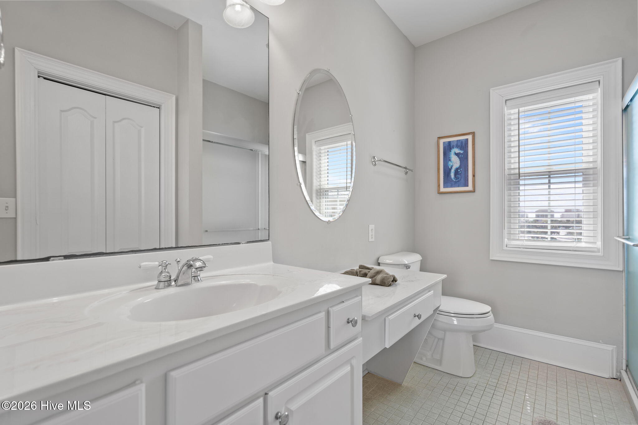 100564459 | Photo 50