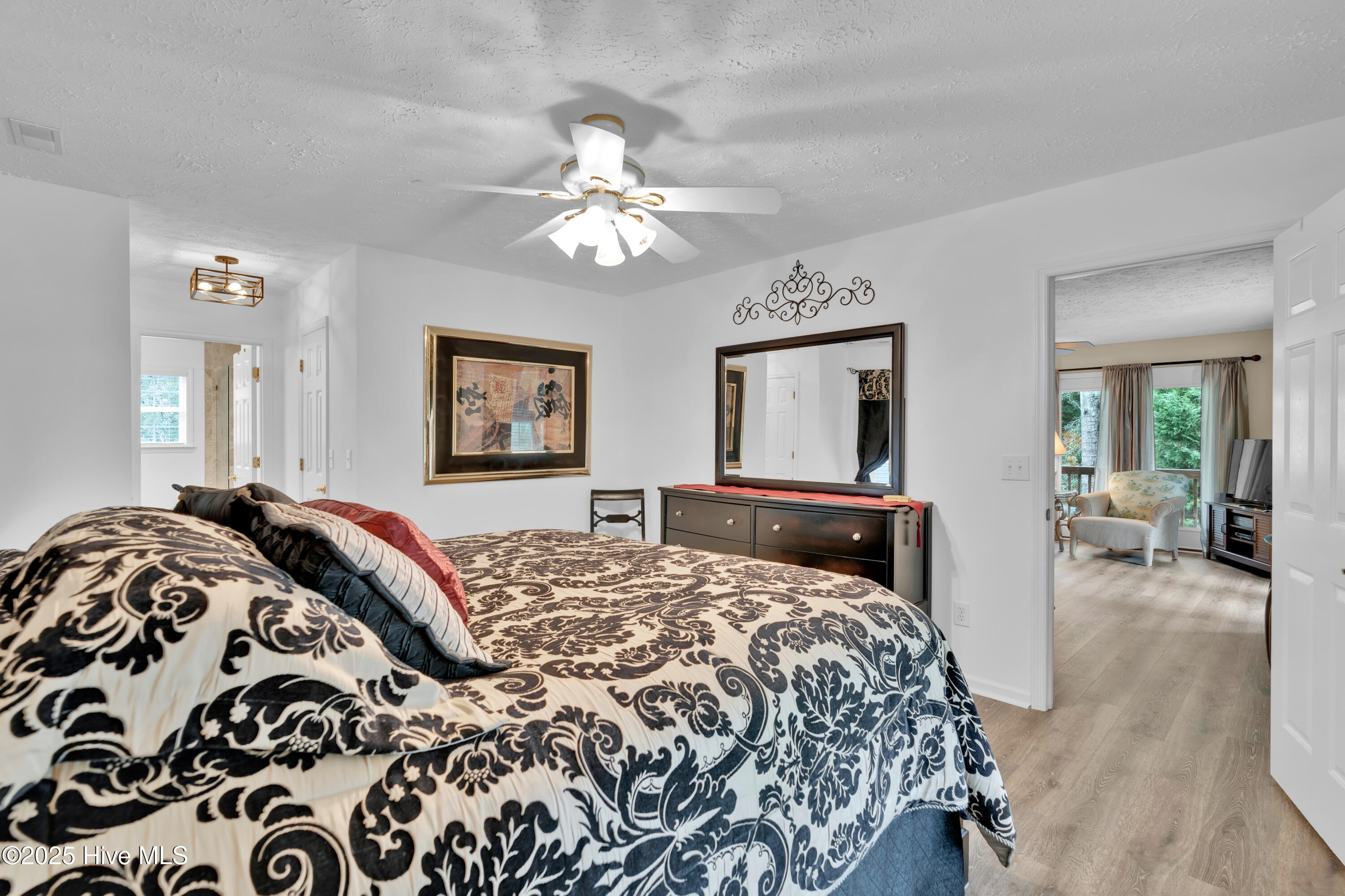 100530554 | Photo 28