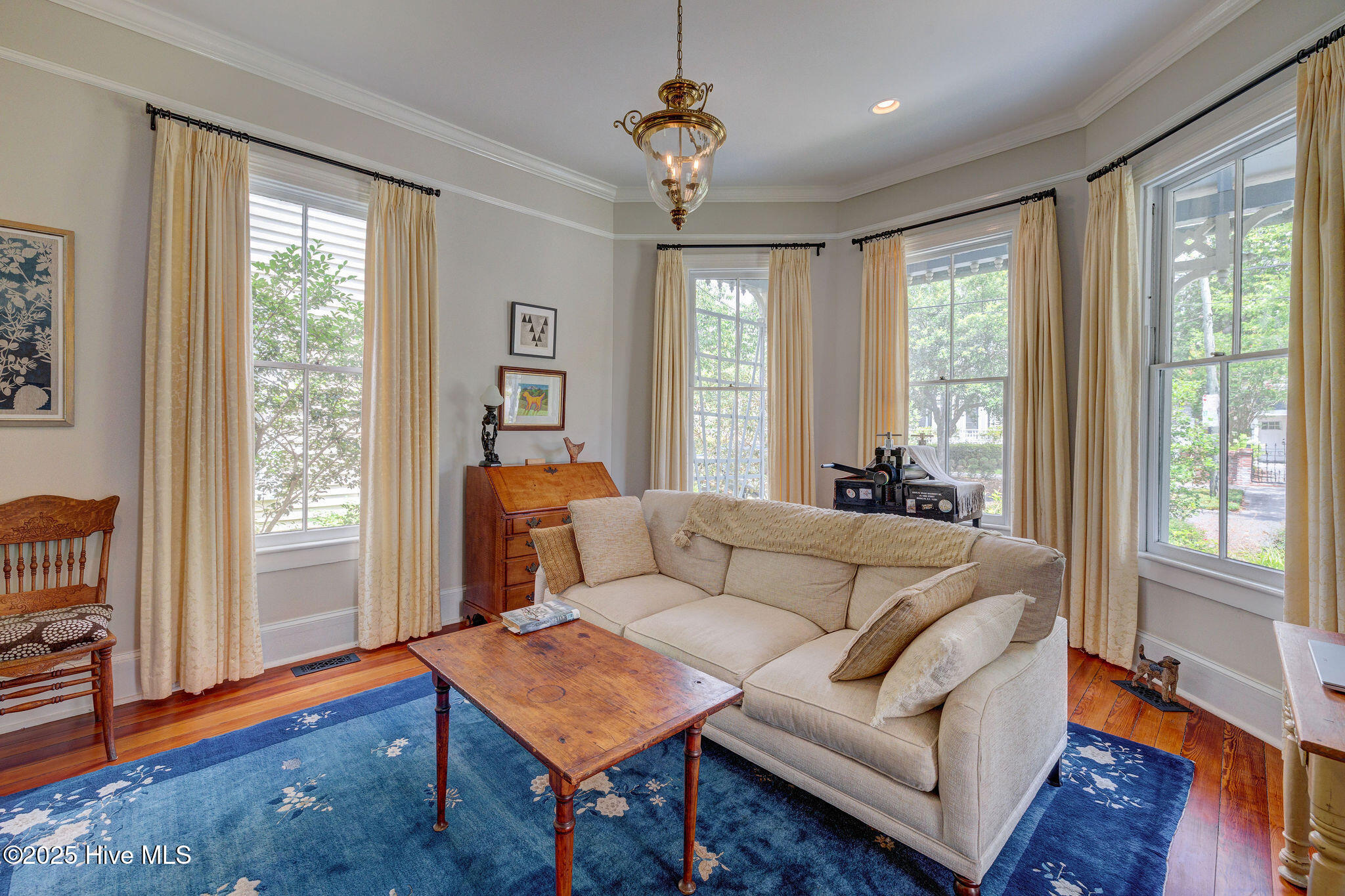 100515844 | Photo 15