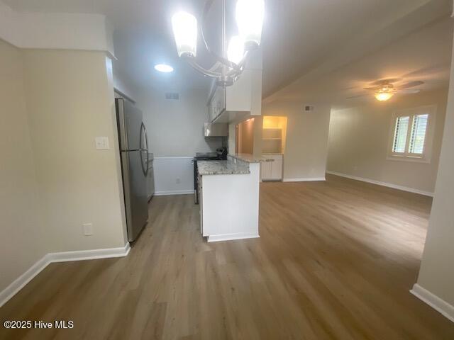 100564428 | Photo 25