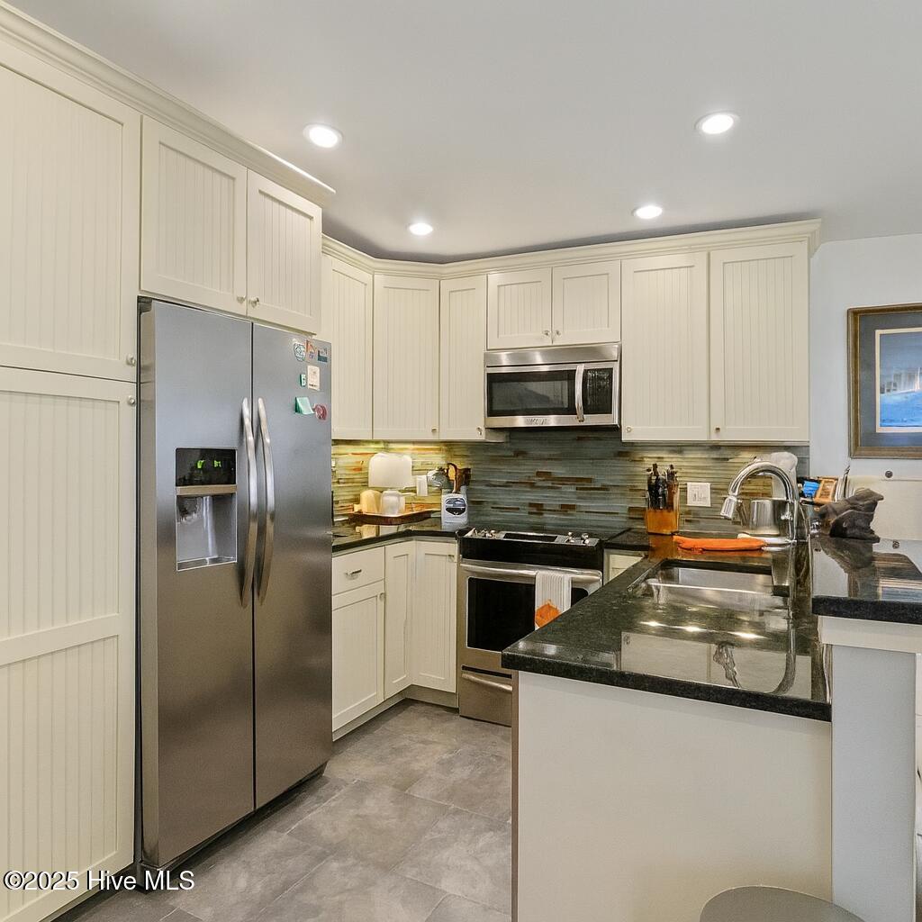 100538347 | Photo 10