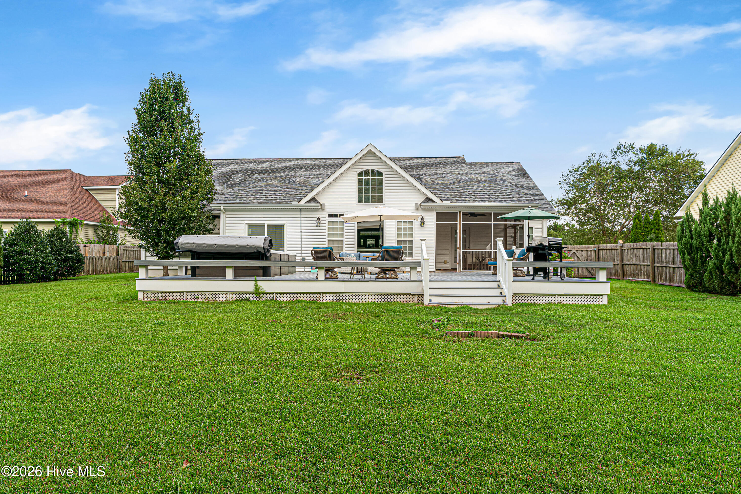412 Waverly Court,Newport