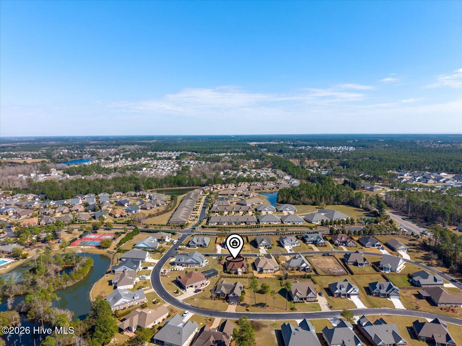 100560337 | Photo 47