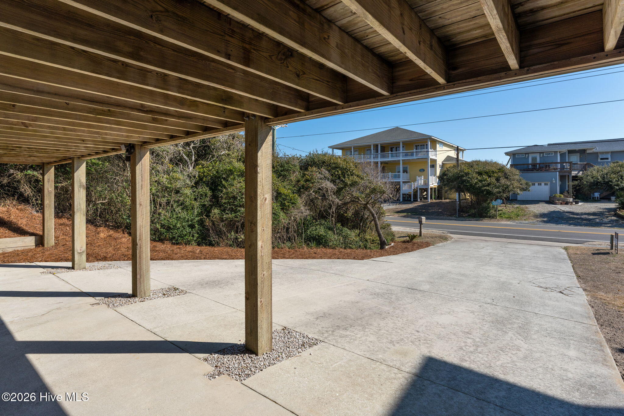 100552725 | Photo 35