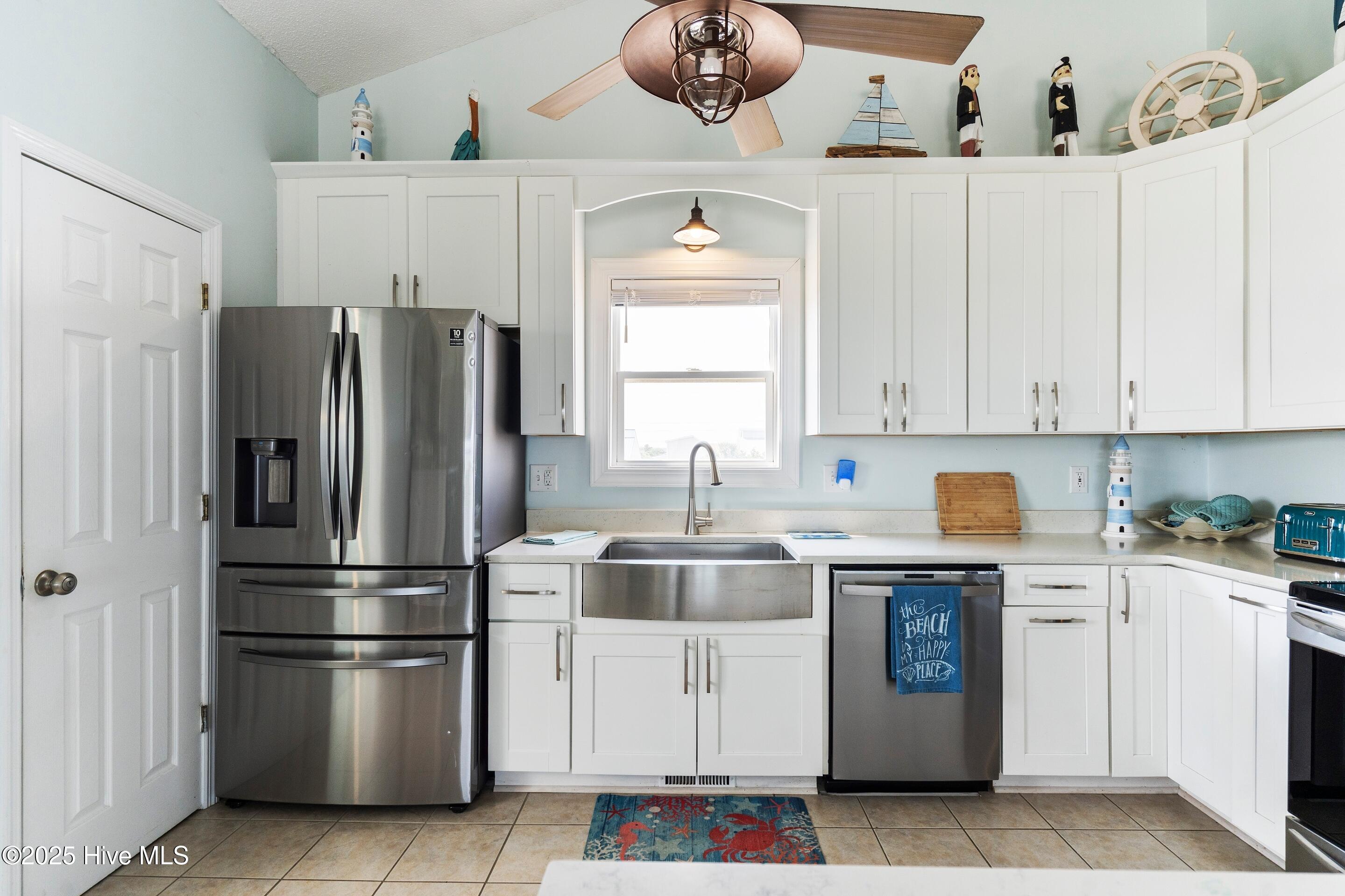 100514835 | Photo 40