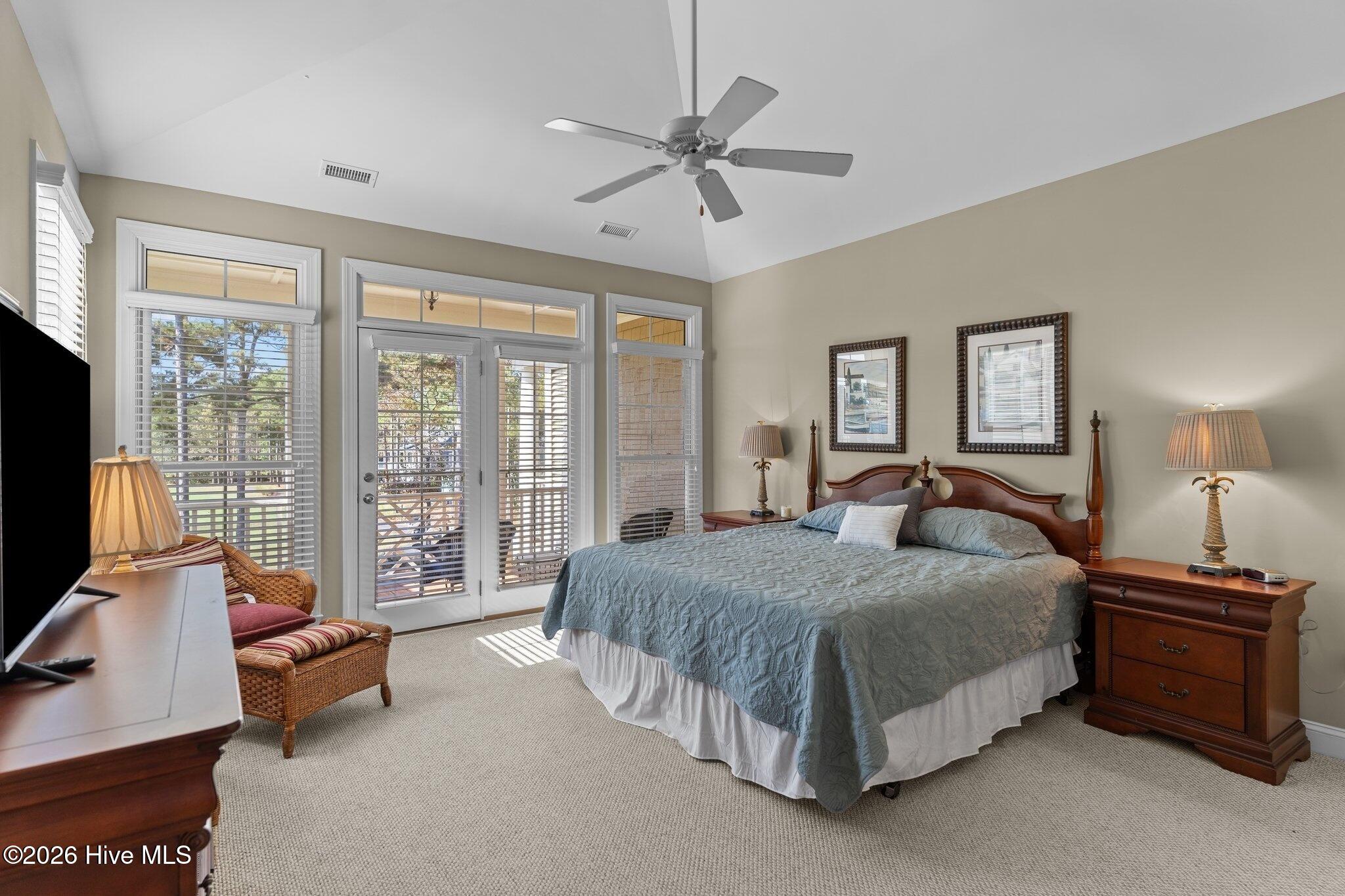 100551448 | Photo 16