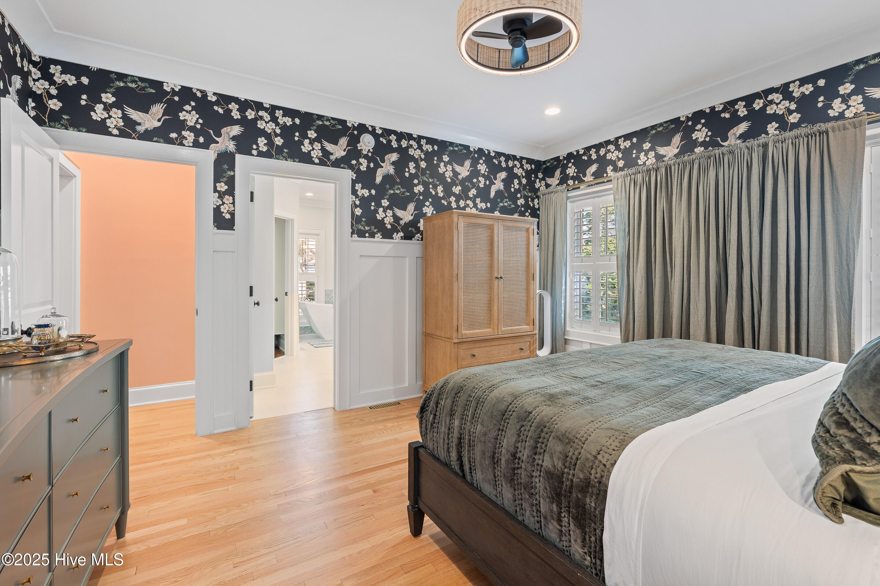 100547922 | Photo 26