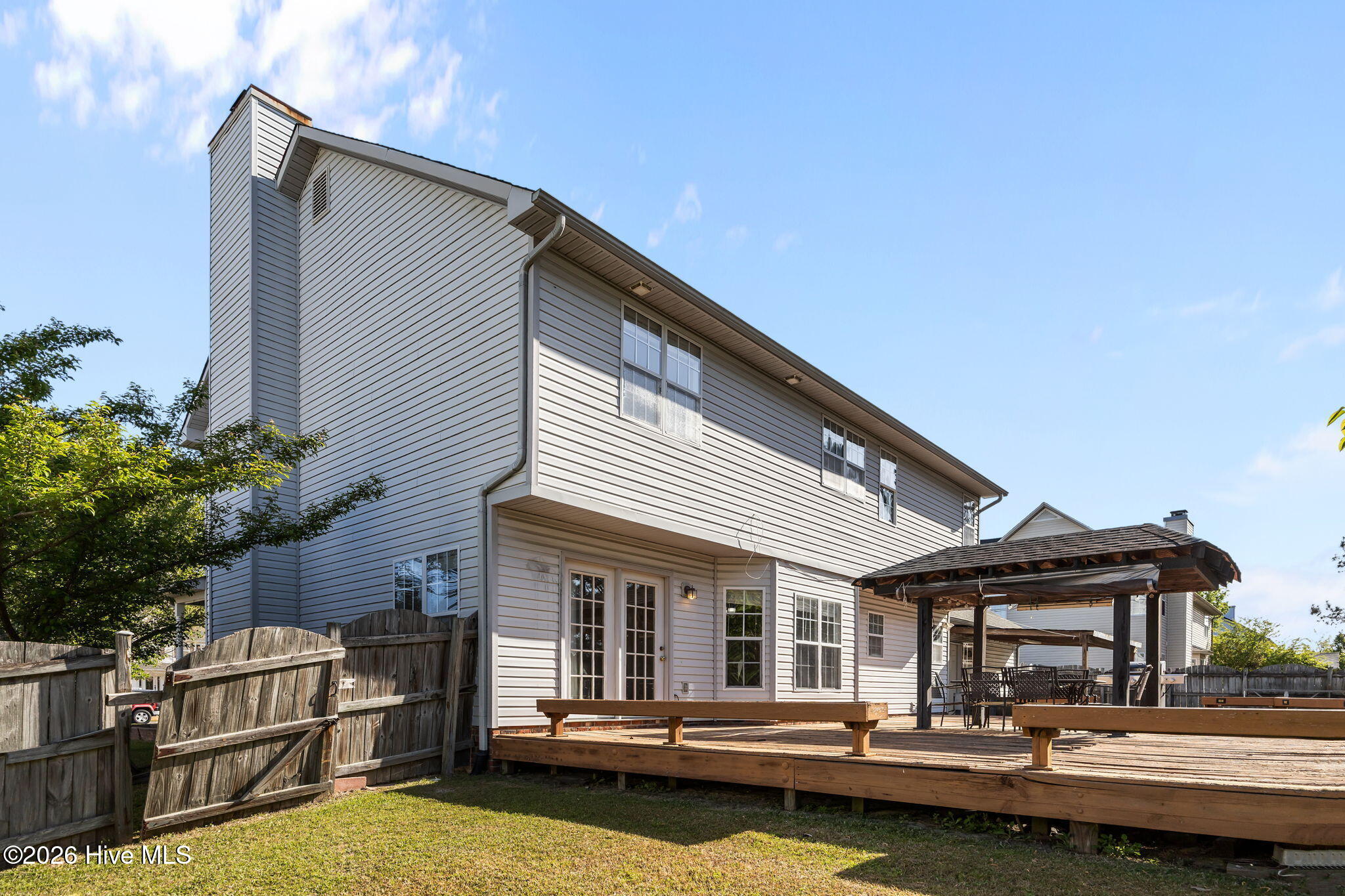 100565135 | Photo 51