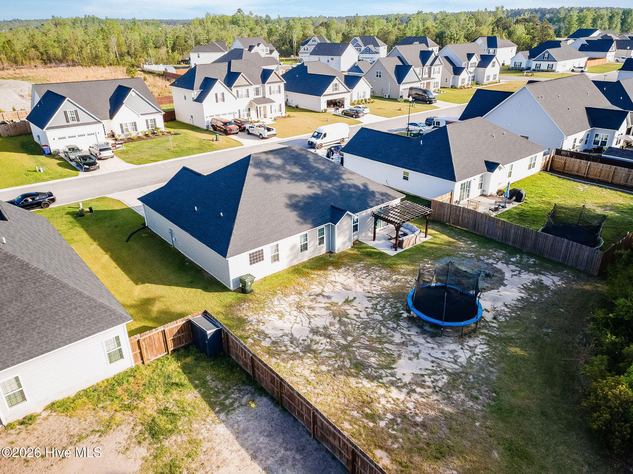 100568428 | Photo 52