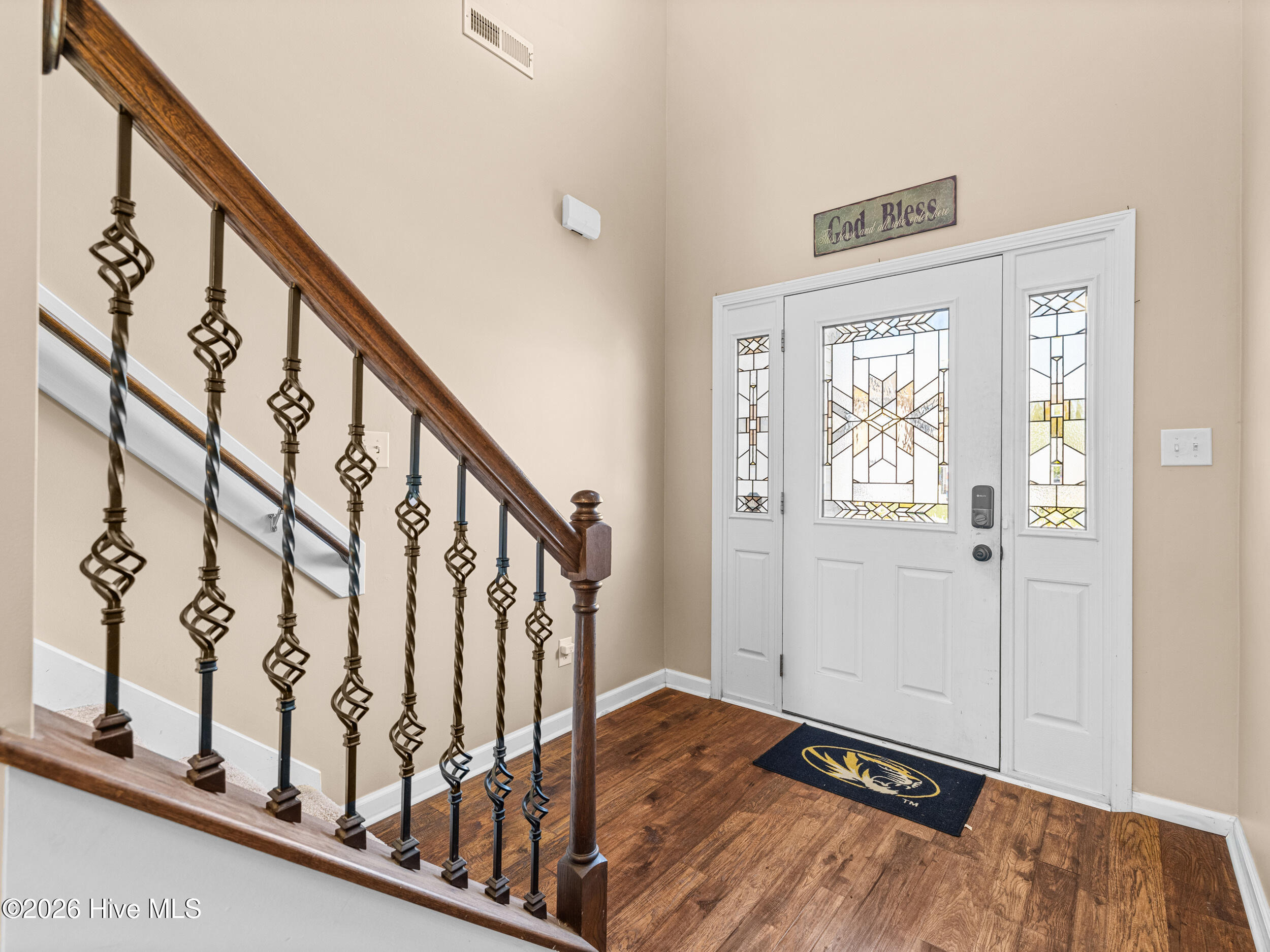 100568044 | Photo 11