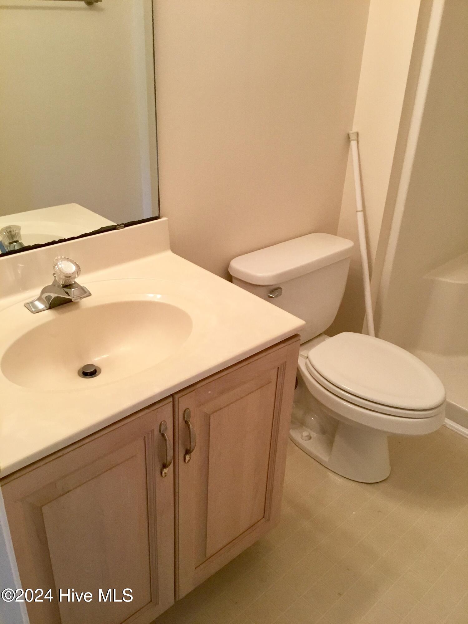 100550478 | Photo 12