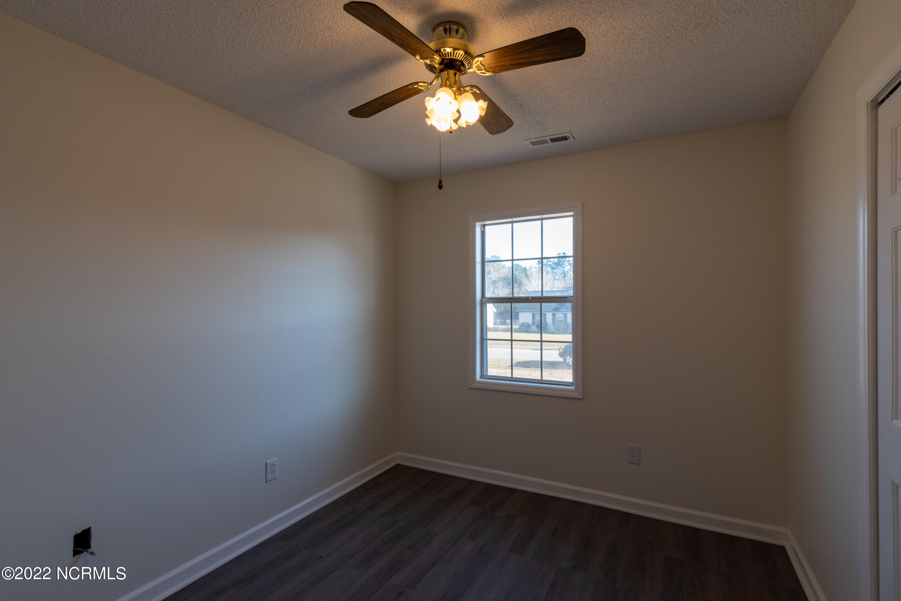 100557233 | Photo 10