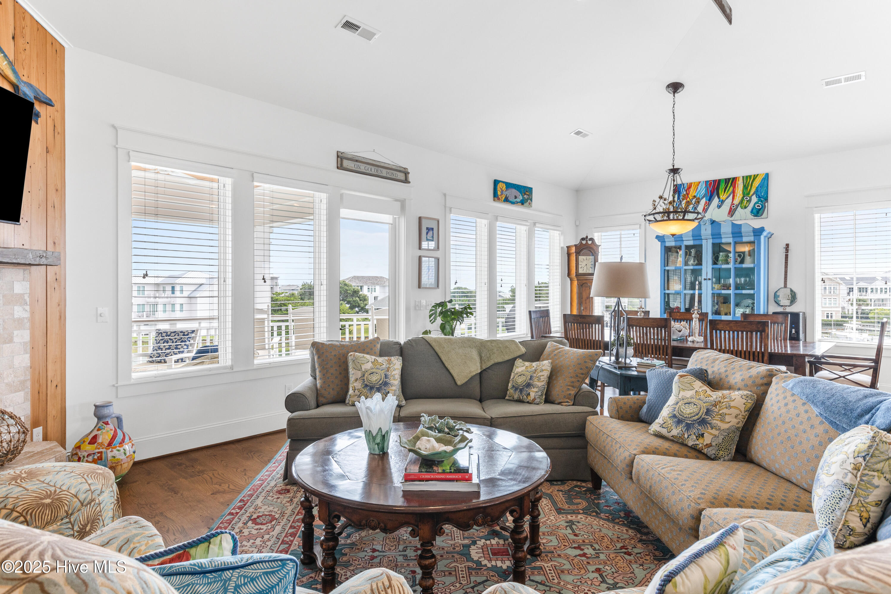 100531006 | Photo 14