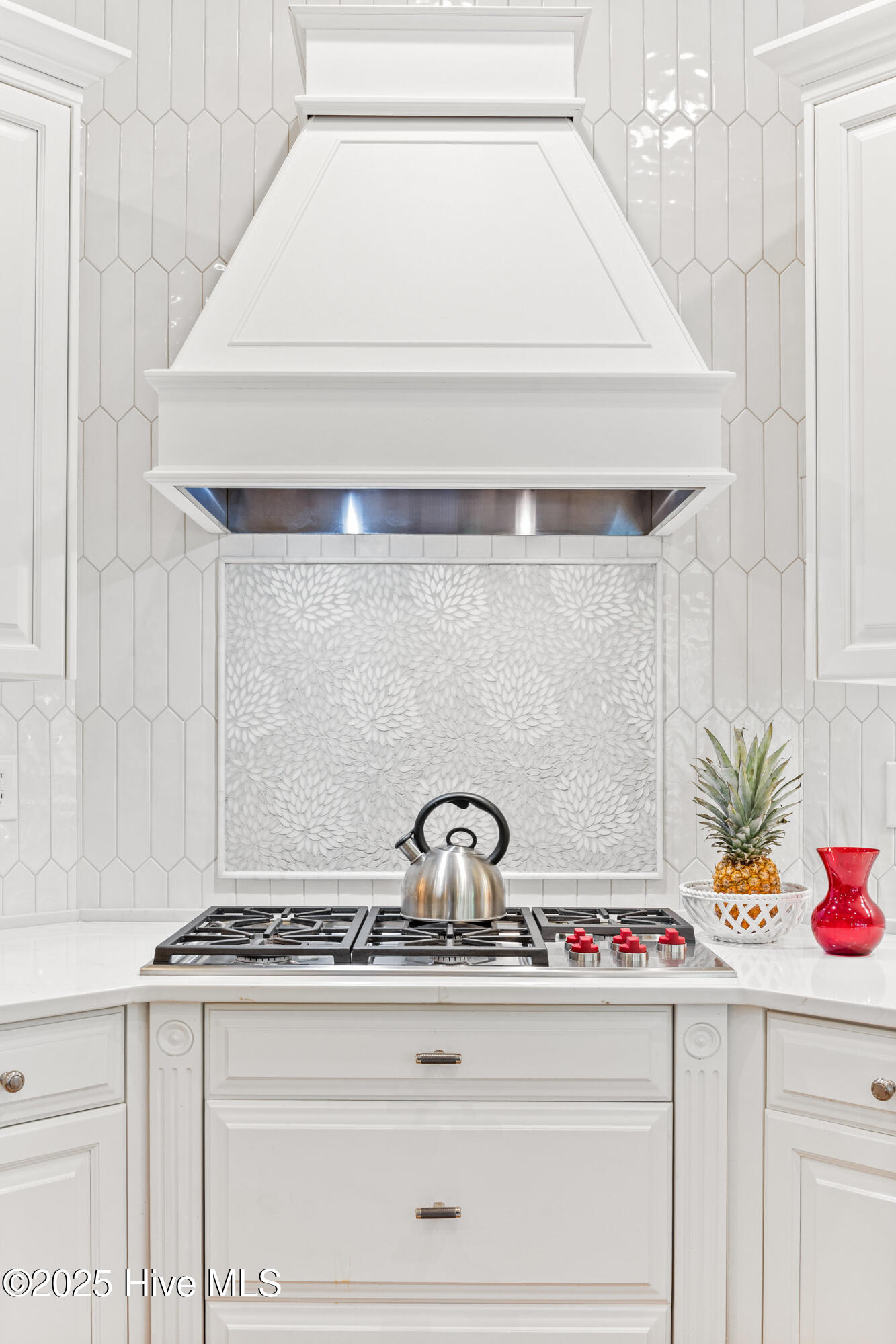 100535740 | Photo 17