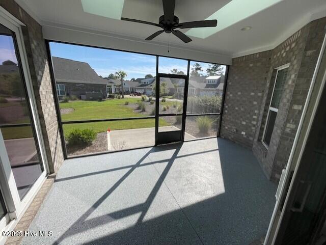 100546789 | Photo 14