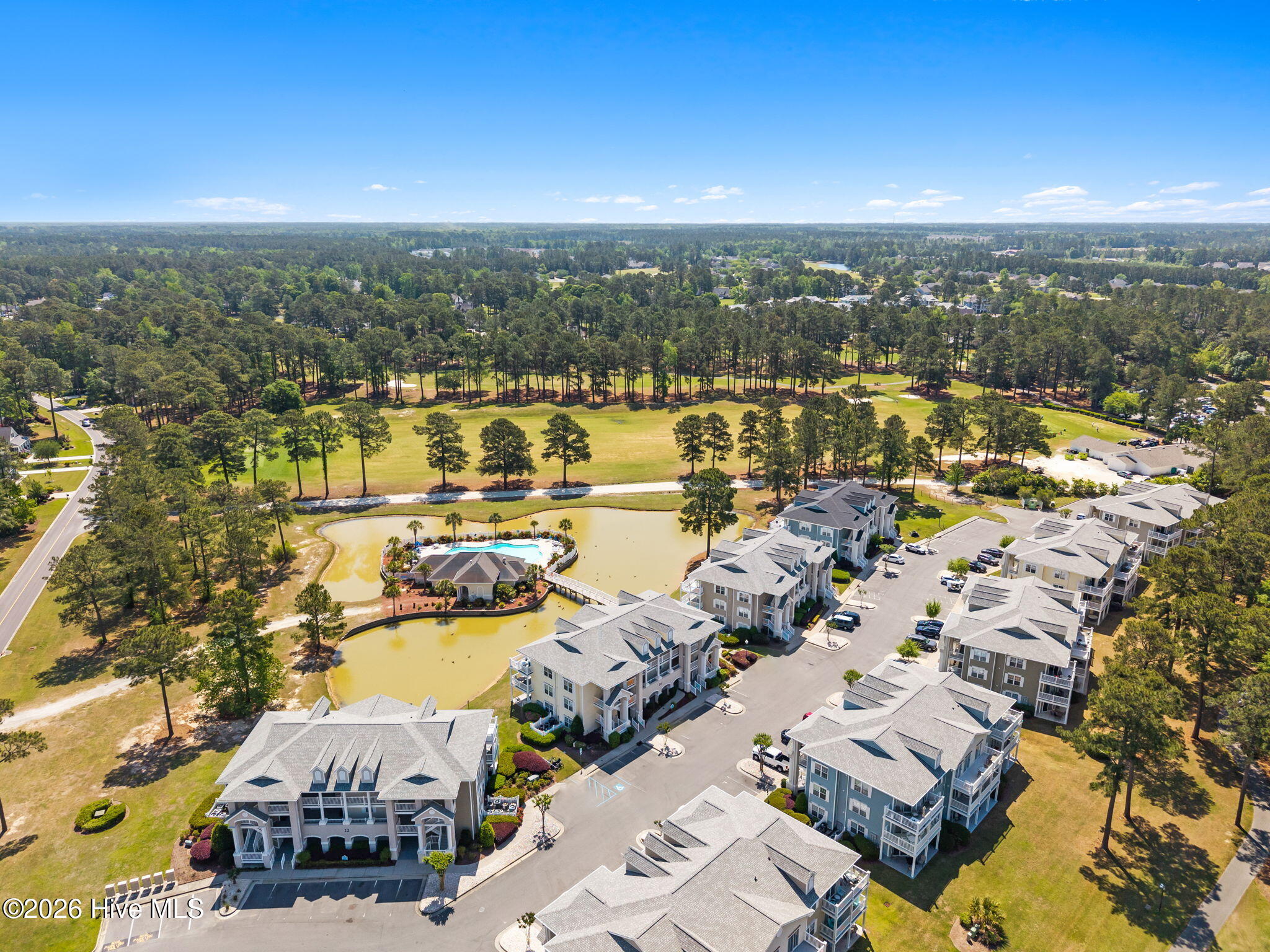 100567876 | Photo 41