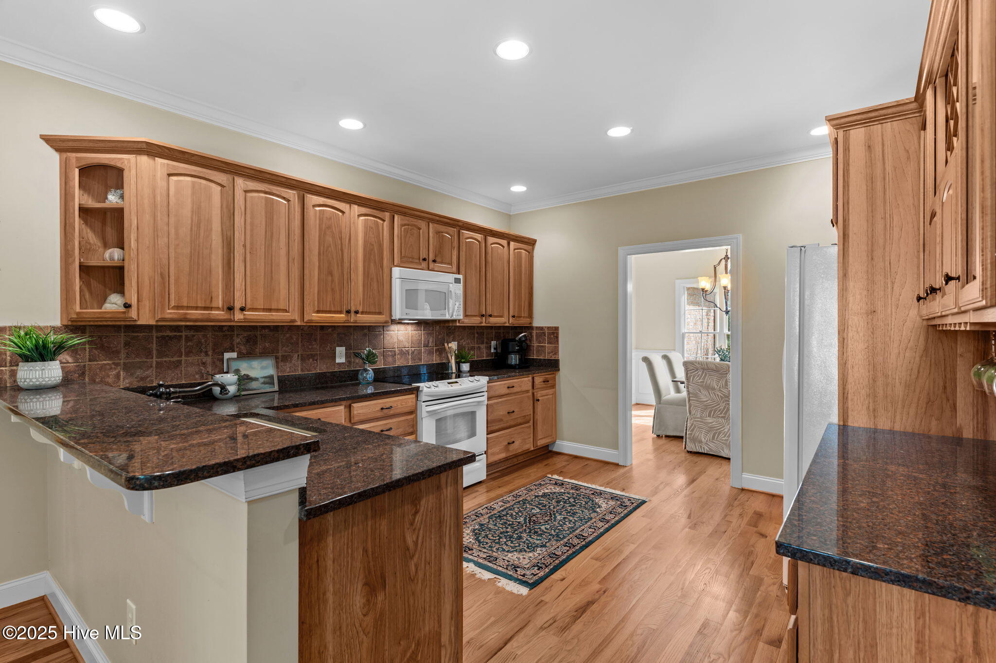 100524076 | Photo 10