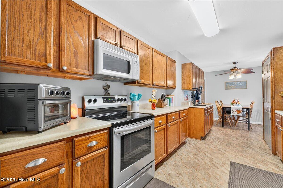 100535410 | Photo 18