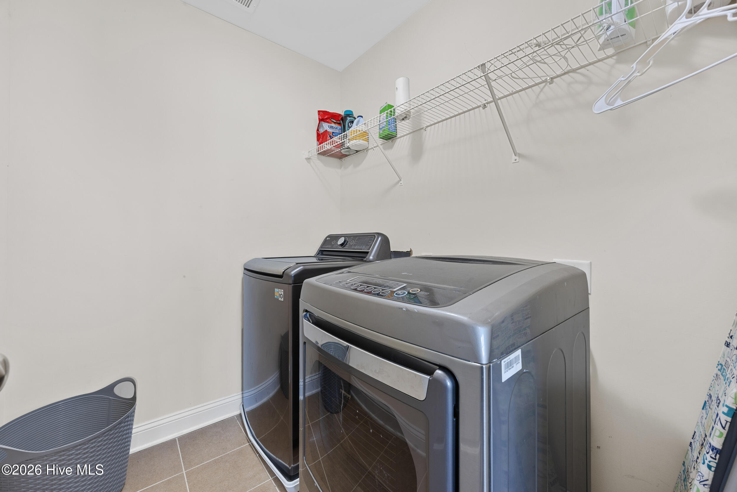 100564853 | Photo 37