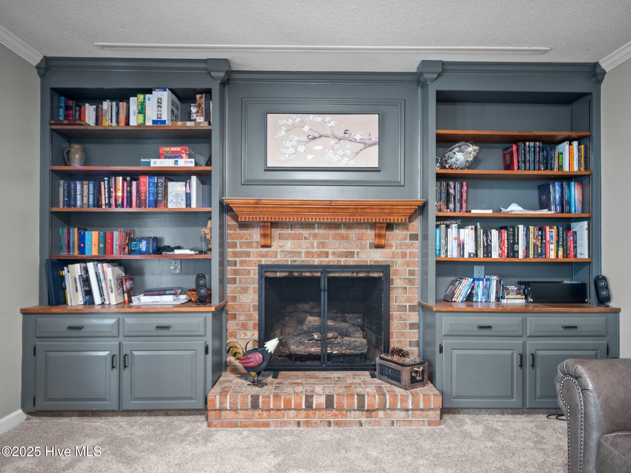 100569850 | Photo 34