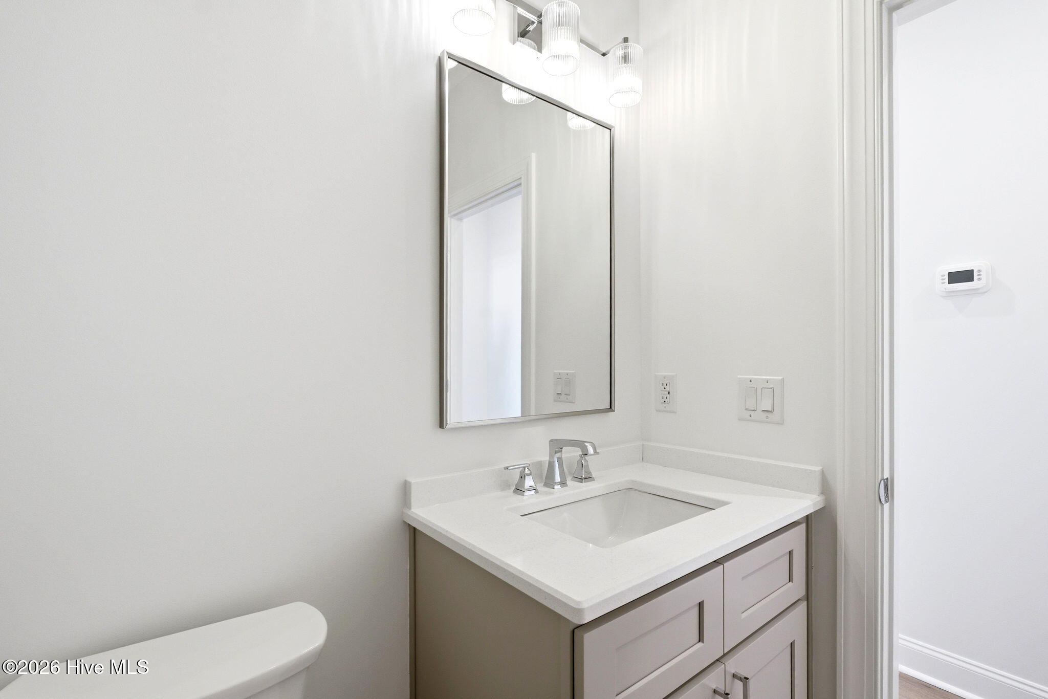 100565030 | Photo 38