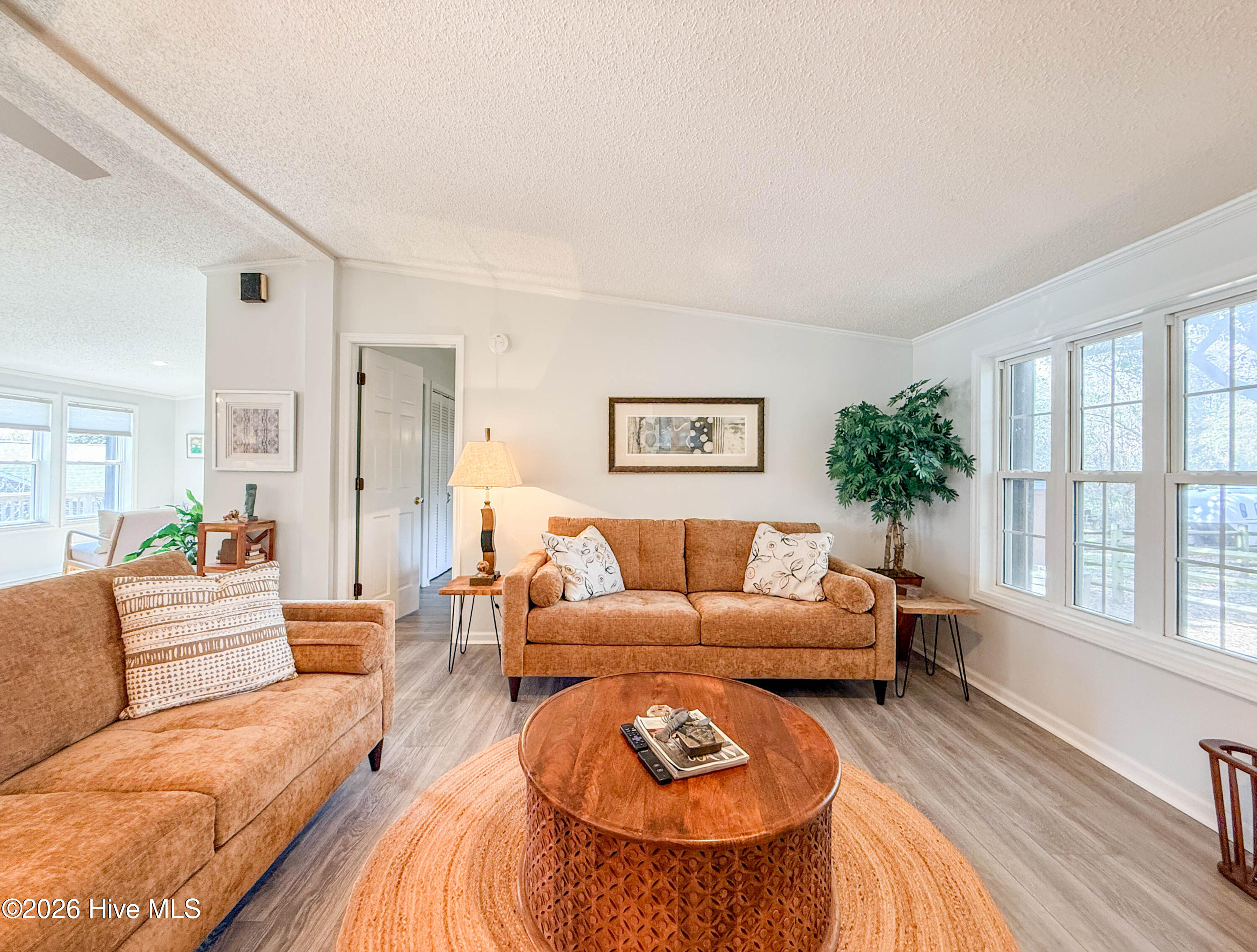 100559362 | Photo 24