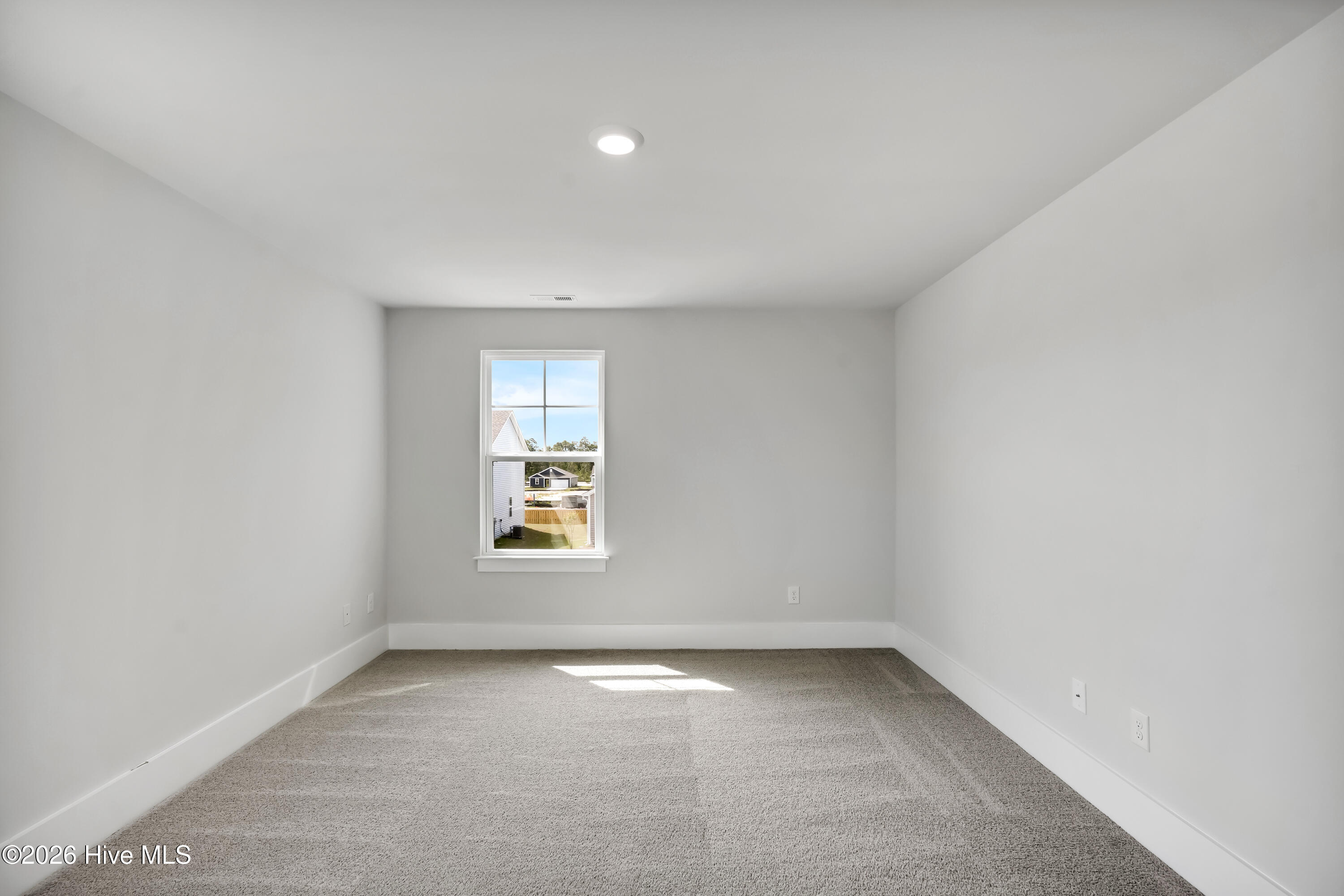 100544659 | Photo 22