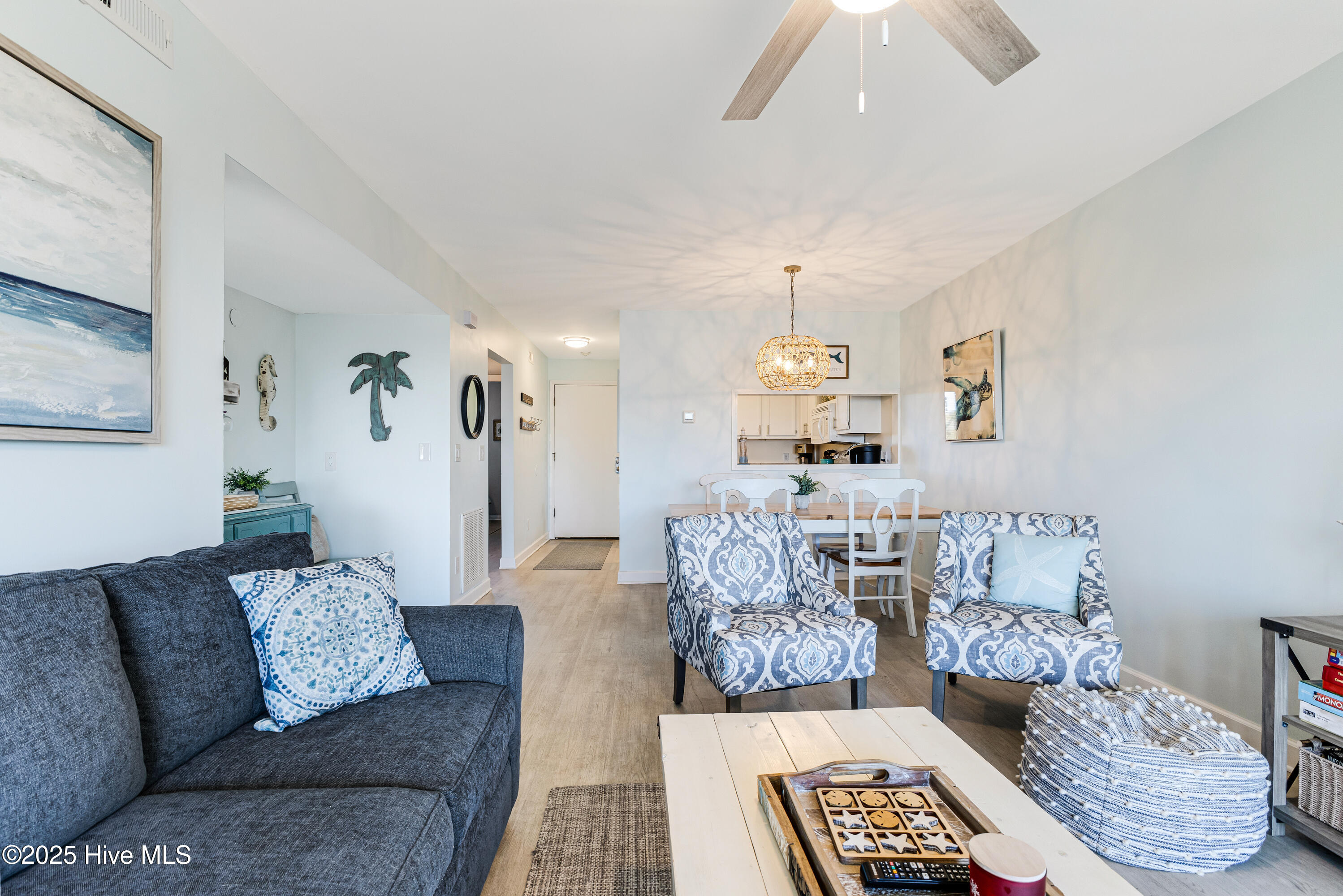 100545293 | Photo 21