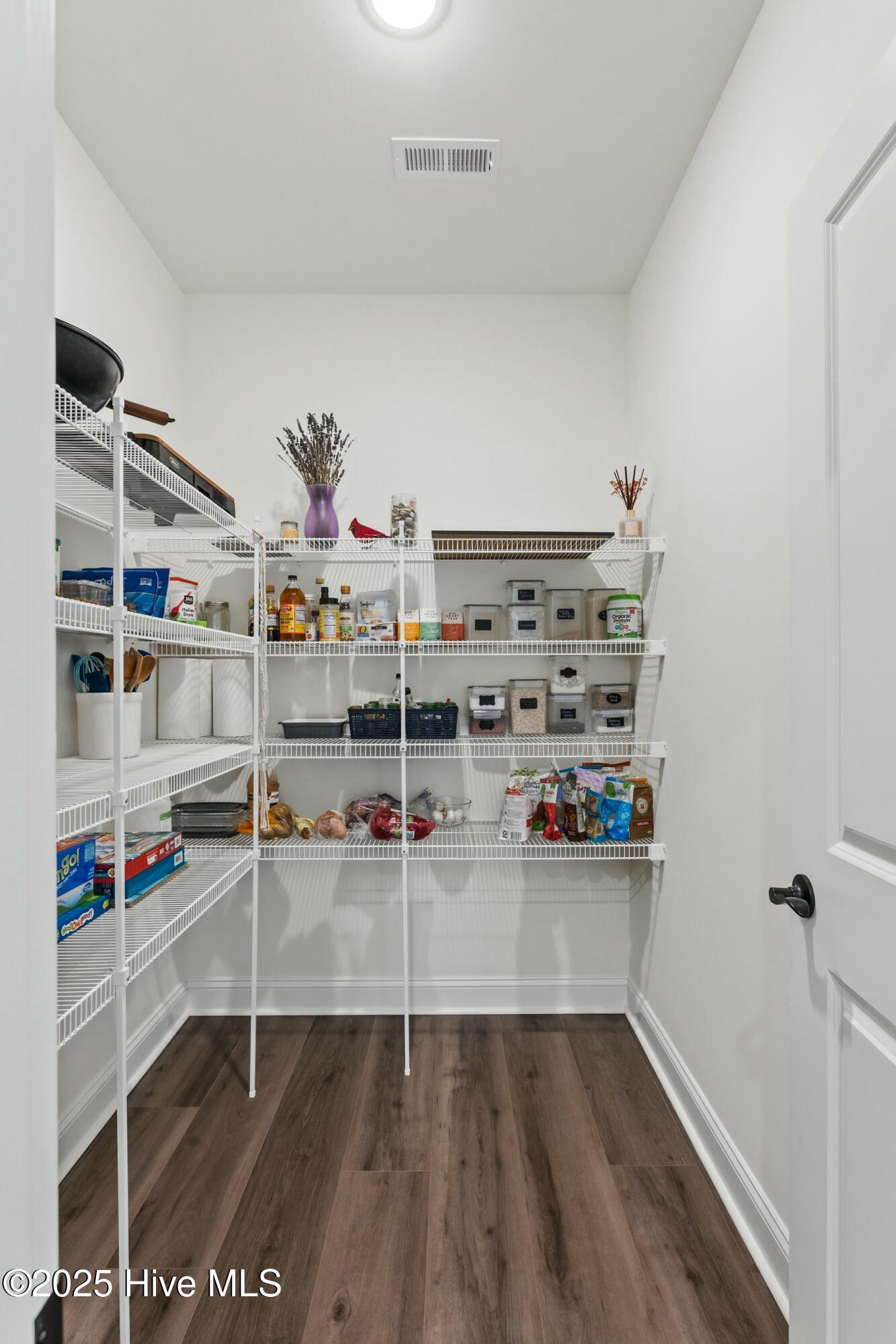 100500732 | Photo 24