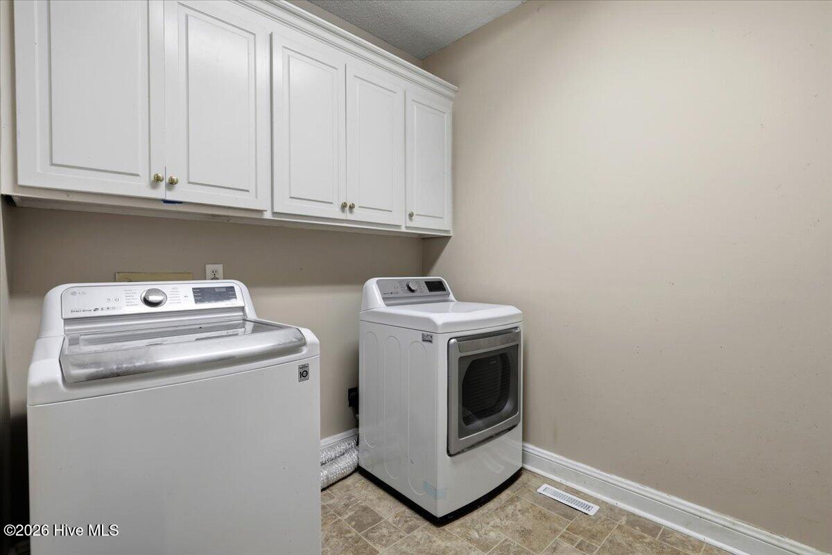 38-206 Creekside Dr-38