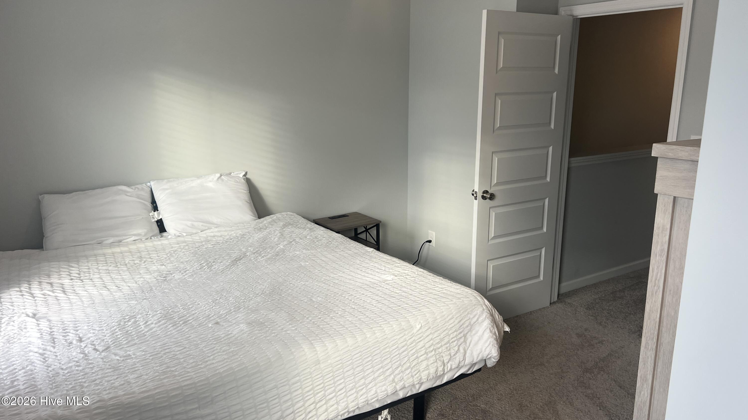 100550650 | Photo 16