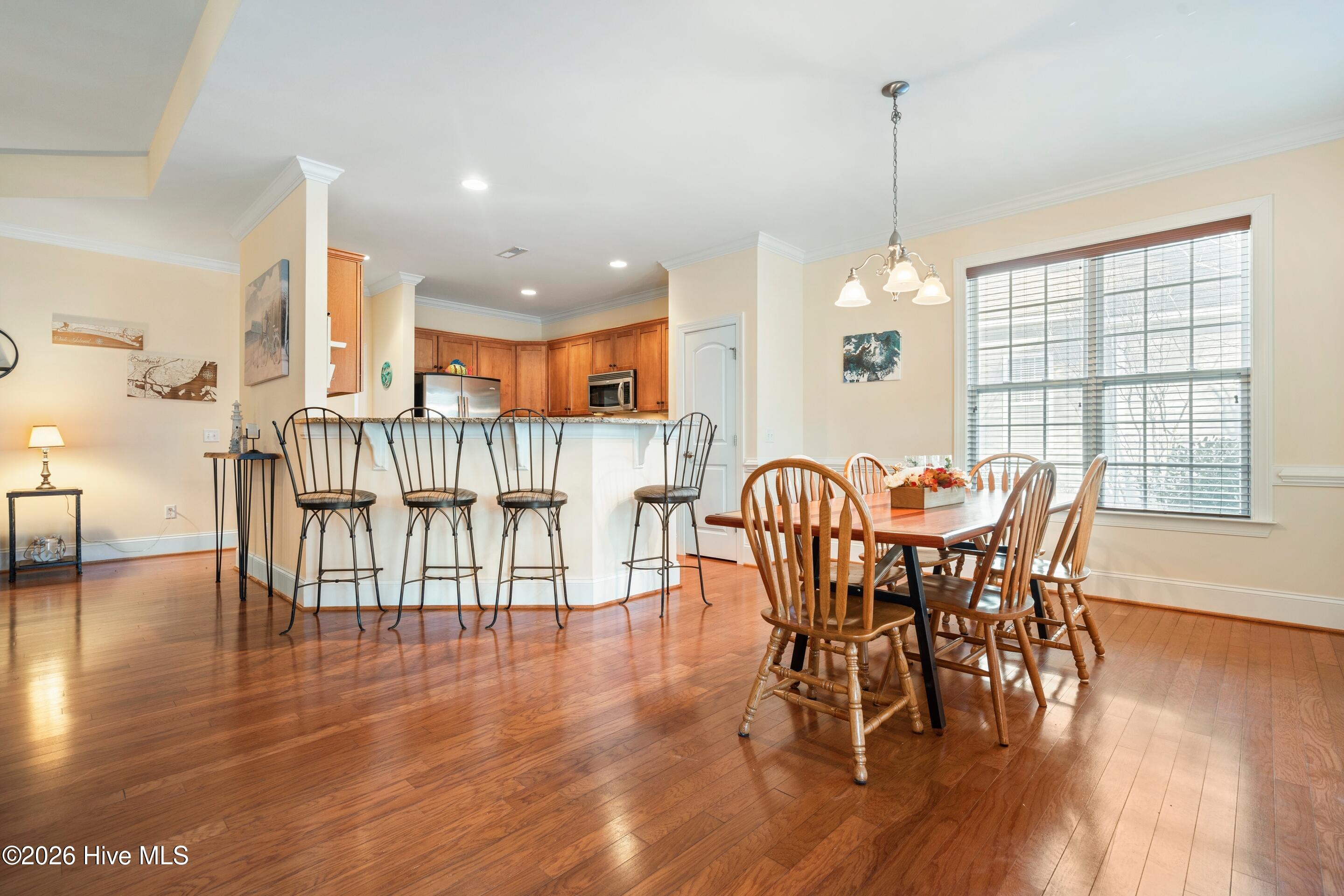 100550560 | Photo 22