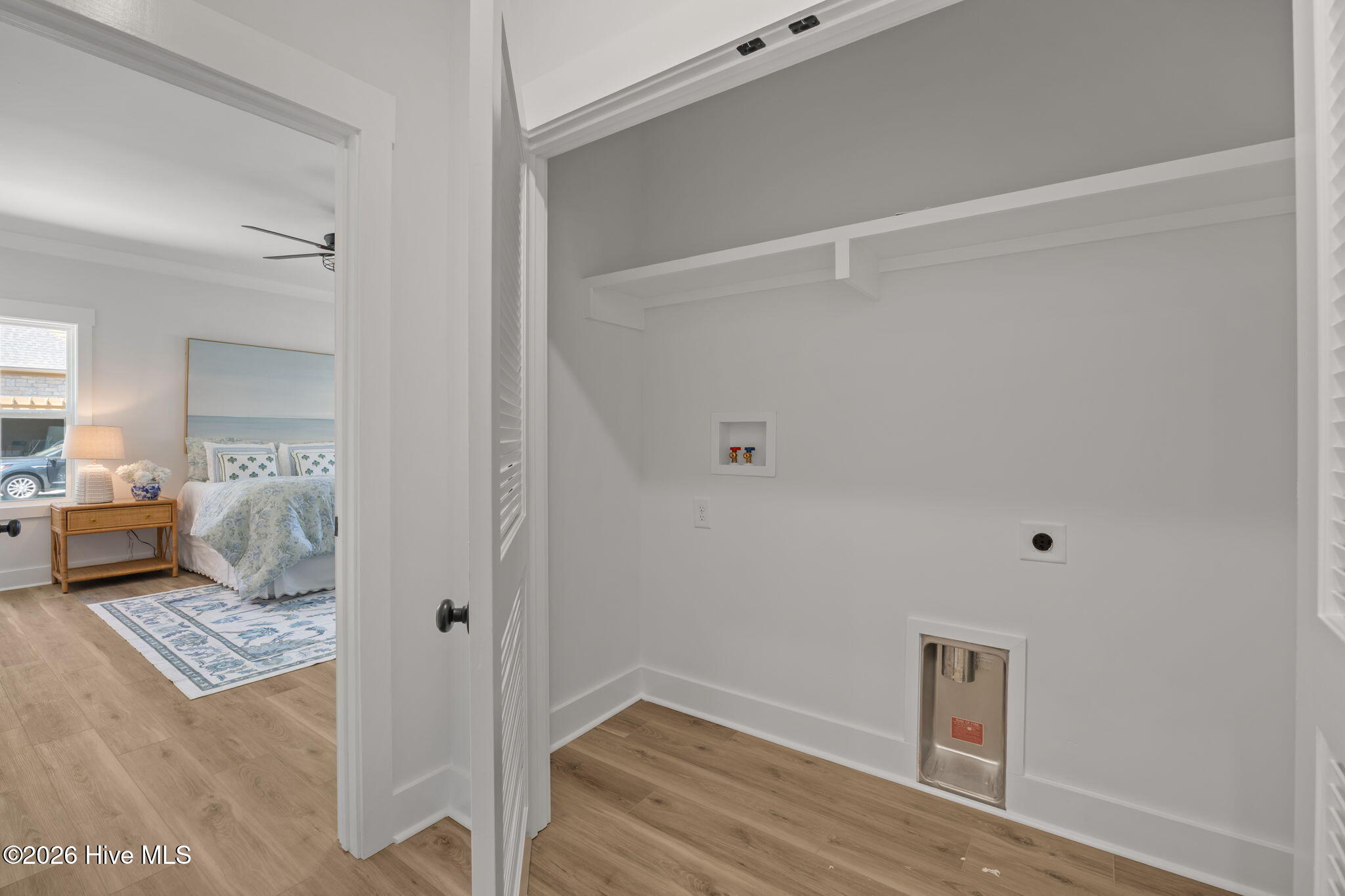 100563337 | Photo 27